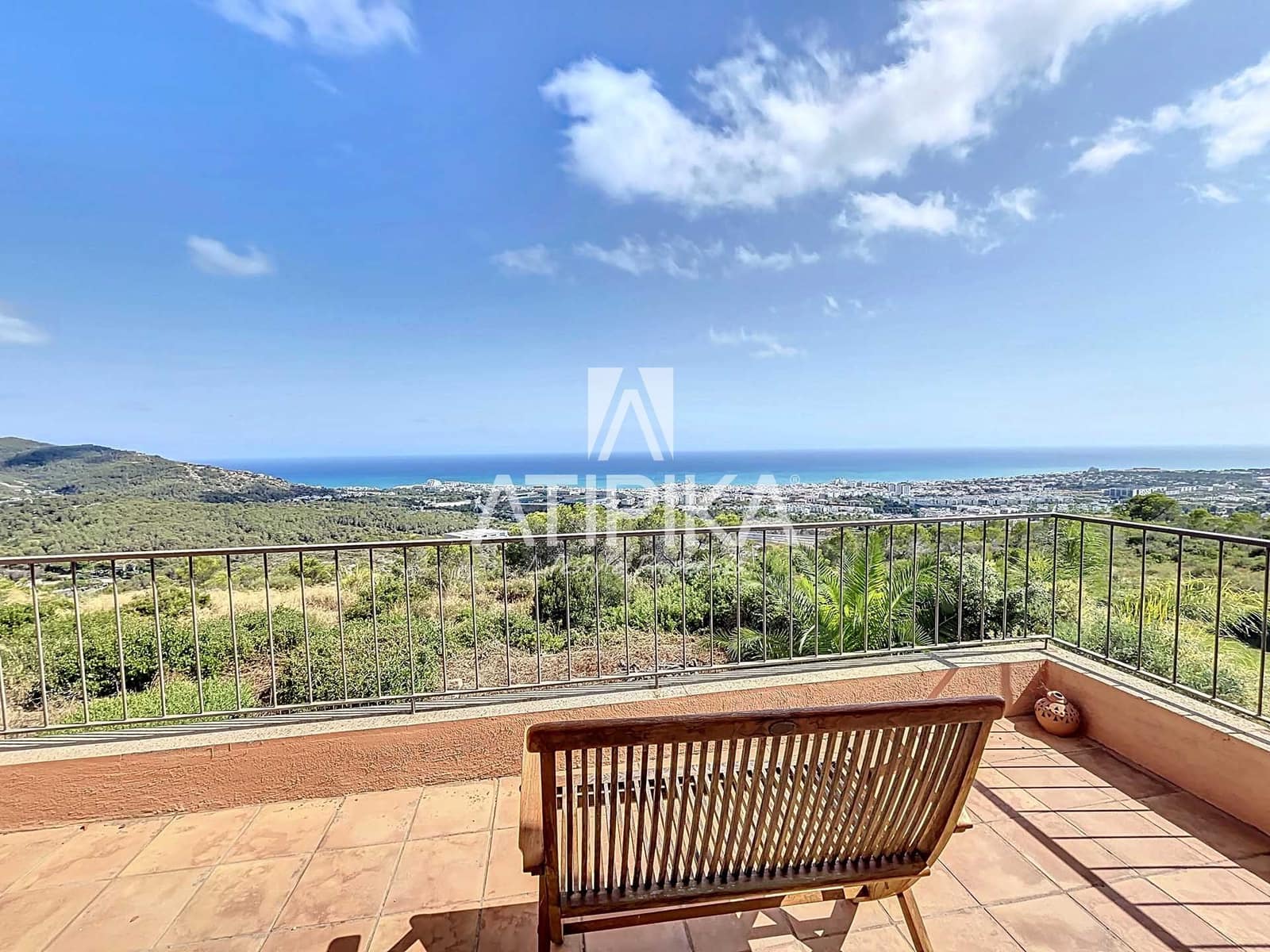 5 quarto Moradia para venda em Sant Pere de Ribes com piscina - 1 950 000 € (Ref: 9200240)