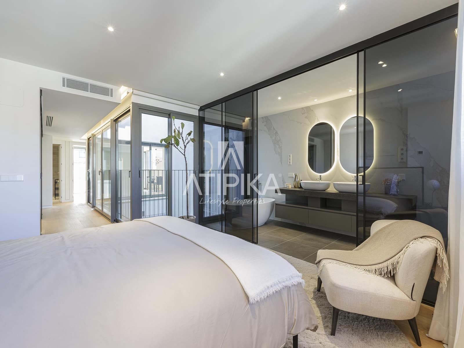 2 soveværelse Penthouse til salg i Barcelona by med swimmingpool - € 4.500.000 (Ref: 9216968)