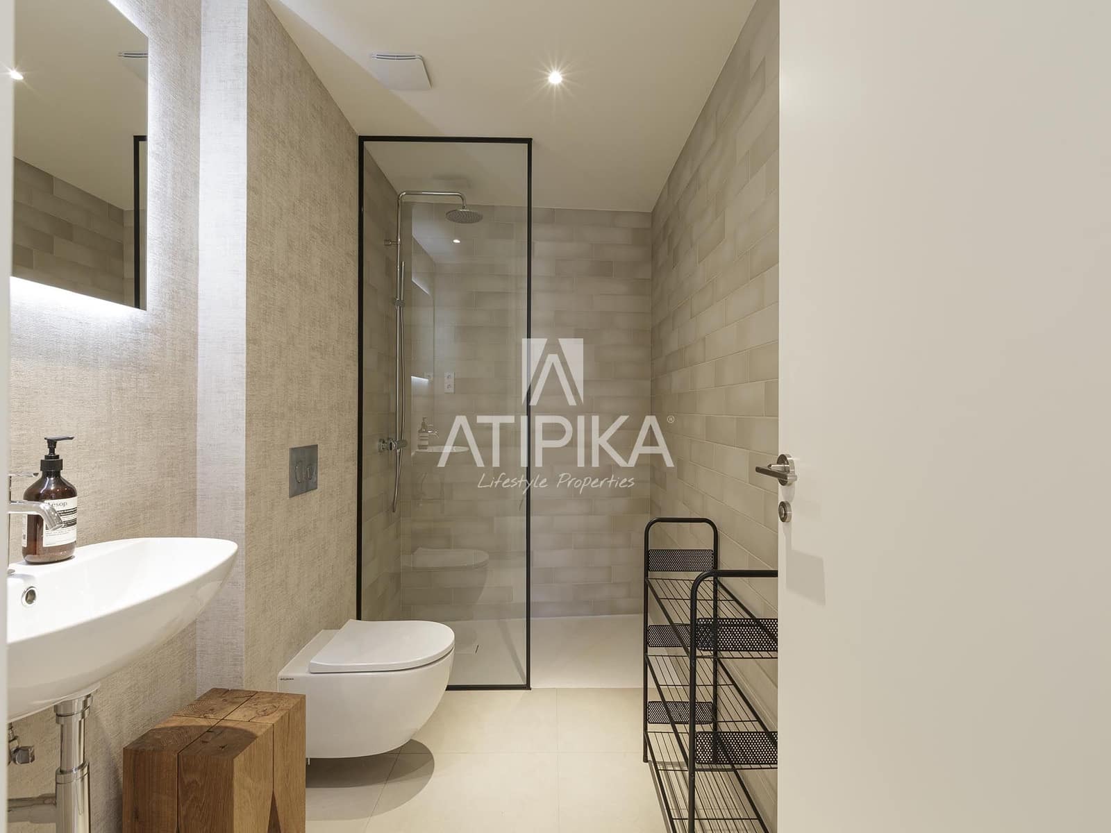 2 soveværelse Penthouse til salg i Barcelona by med swimmingpool - € 4.500.000 (Ref: 9216968)