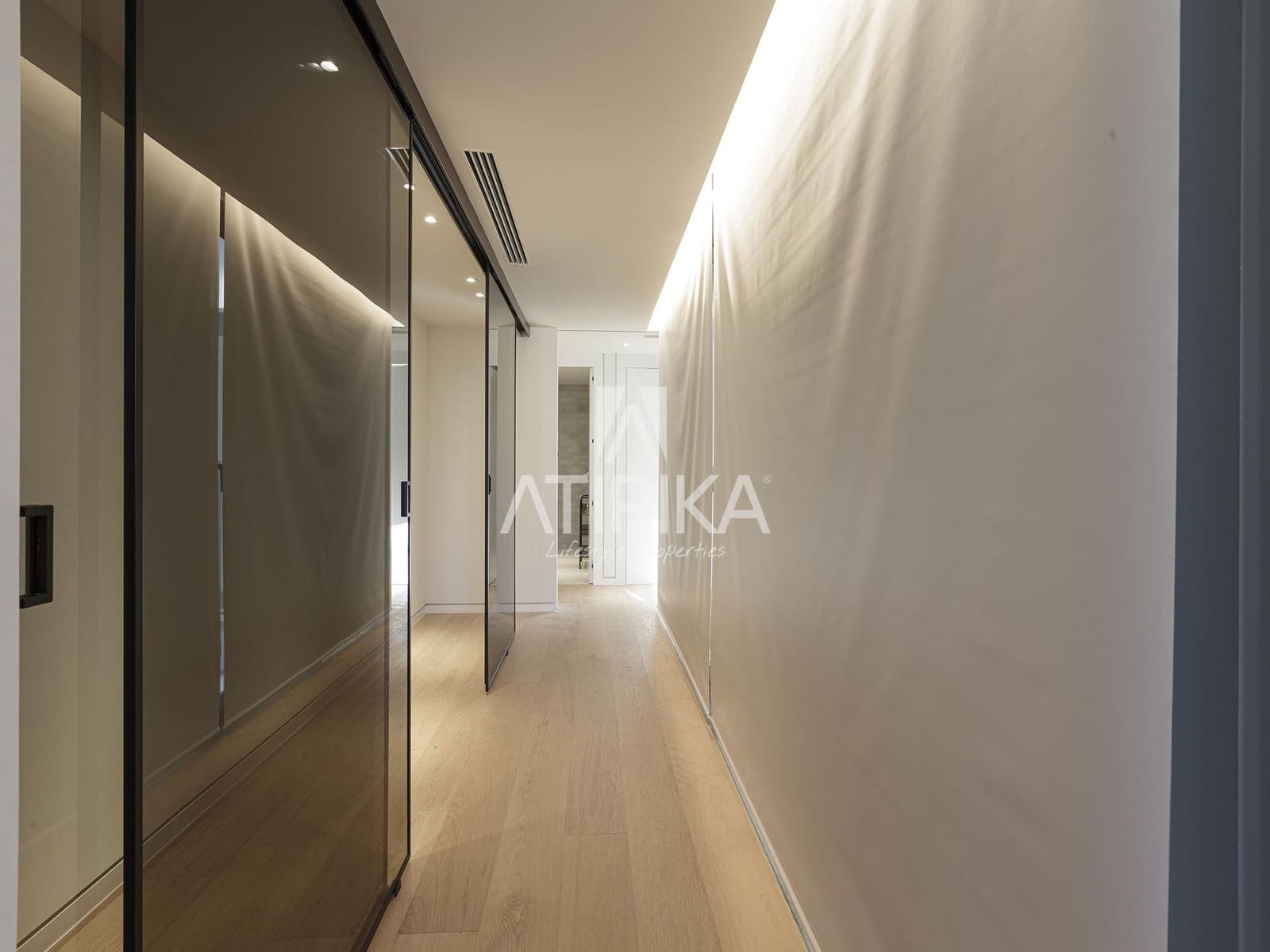 2 soveværelse Penthouse til salg i Barcelona by med swimmingpool - € 4.500.000 (Ref: 9216968)