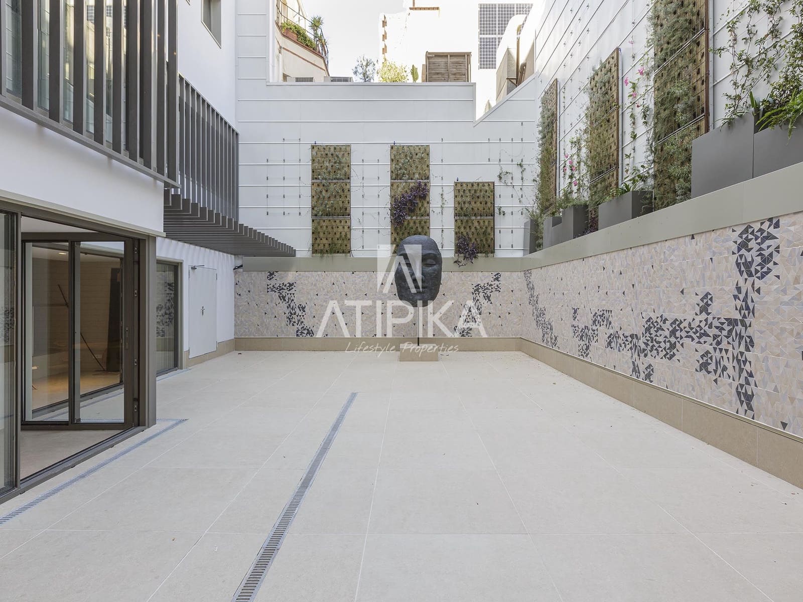 2 soveværelse Penthouse til salg i Barcelona by med swimmingpool - € 4.500.000 (Ref: 9216968)