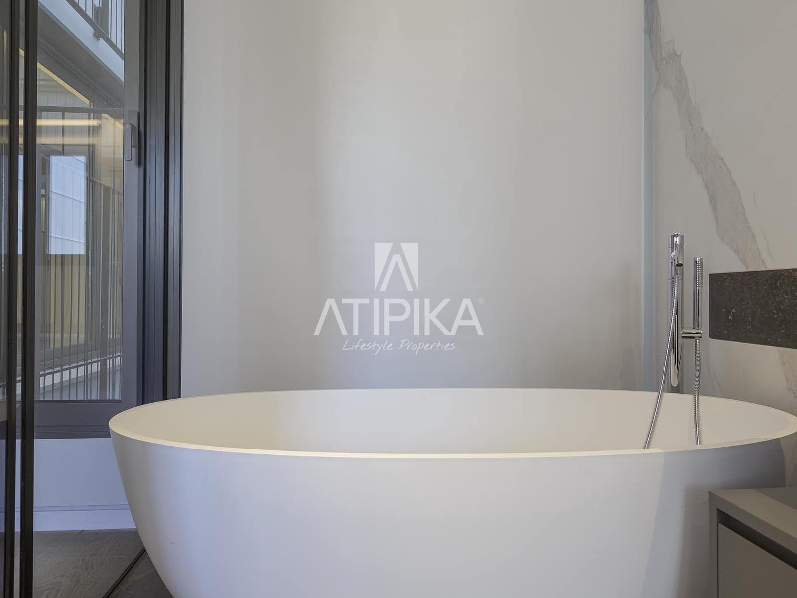 3 bedroom Apartment for sale in Barcelona city with pool - € 2,520,000 (Ref: 9216969)