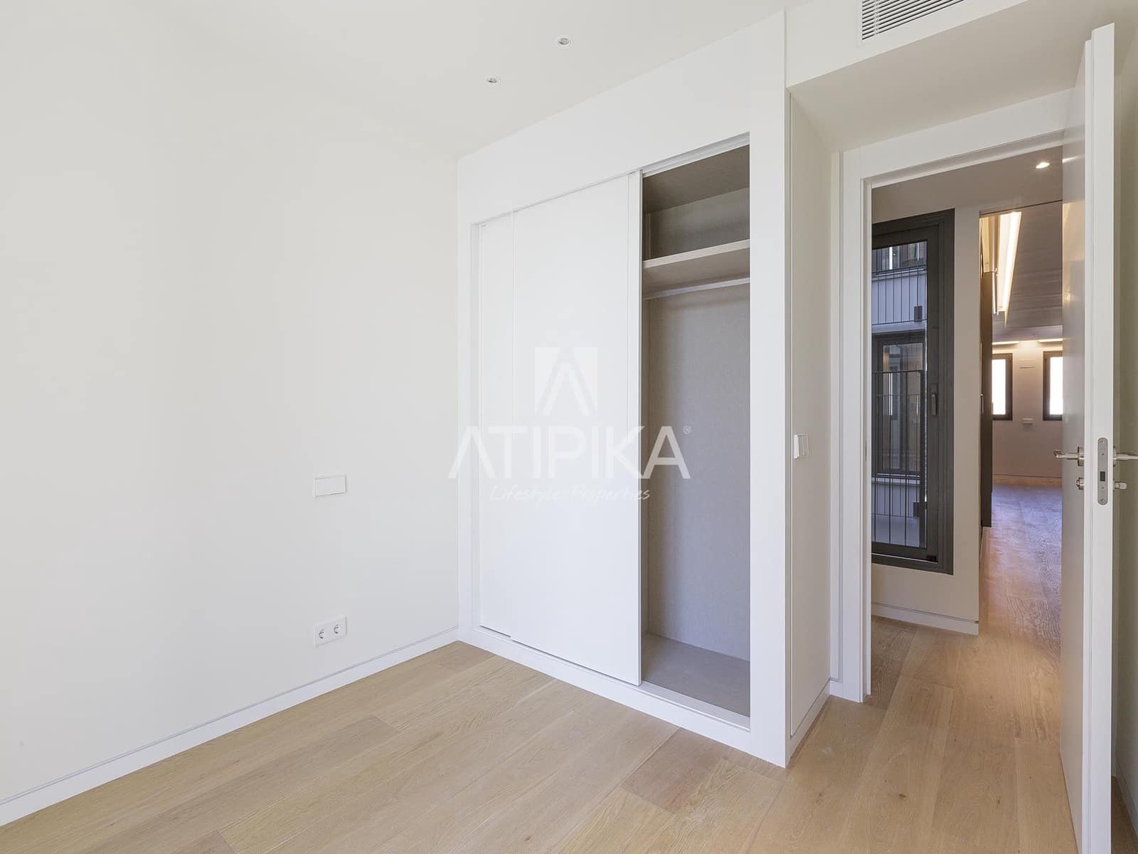 3 bedroom Apartment for sale in Barcelona city with pool - € 2,520,000 (Ref: 9216969)