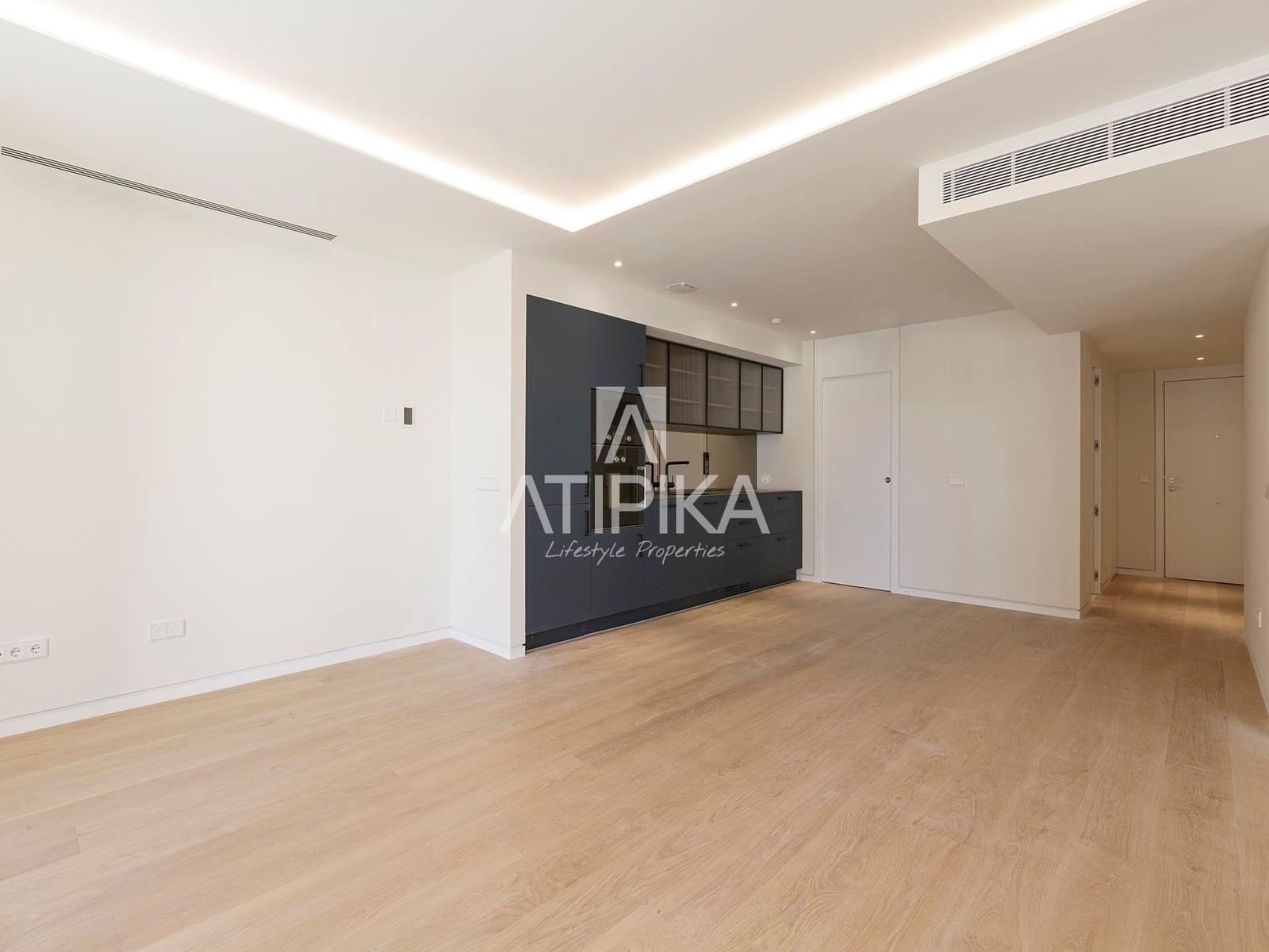 3 bedroom Apartment for sale in Barcelona city with pool - € 2,520,000 (Ref: 9216969)