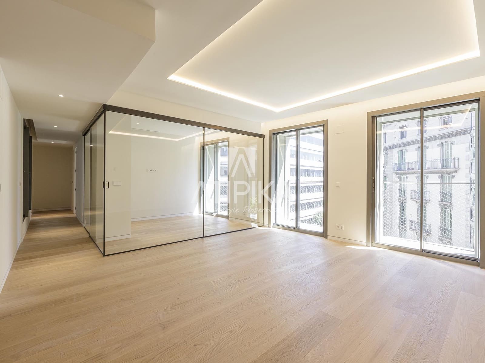 3 bedroom Apartment for sale in Barcelona city with pool - € 2,520,000 (Ref: 9216969)