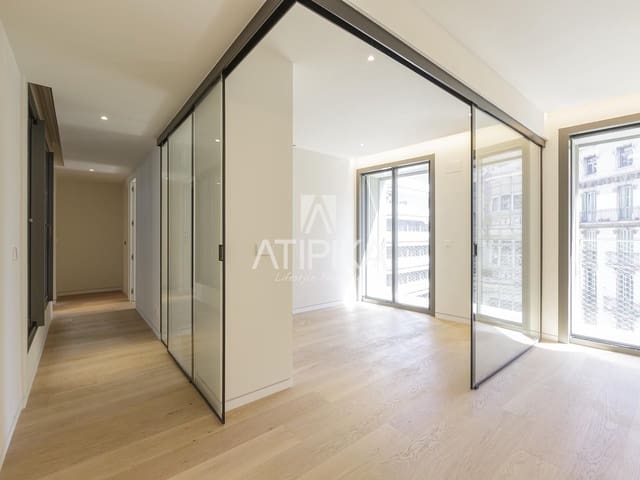 3 bedroom Apartment for sale in Barcelona city with pool - € 2,520,000 (Ref: 9216969)