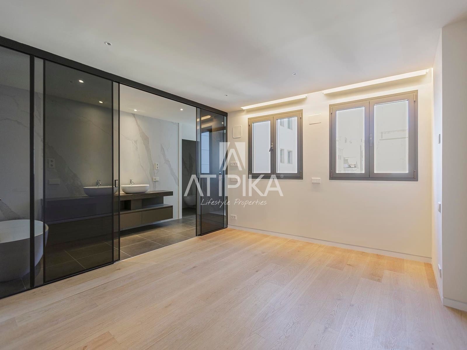 3 bedroom Apartment for sale in Barcelona city with pool - € 2,520,000 (Ref: 9216969)