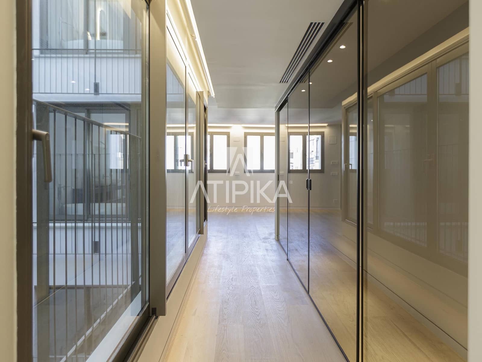 3 bedroom Apartment for sale in Barcelona city with pool - € 2,520,000 (Ref: 9216969)