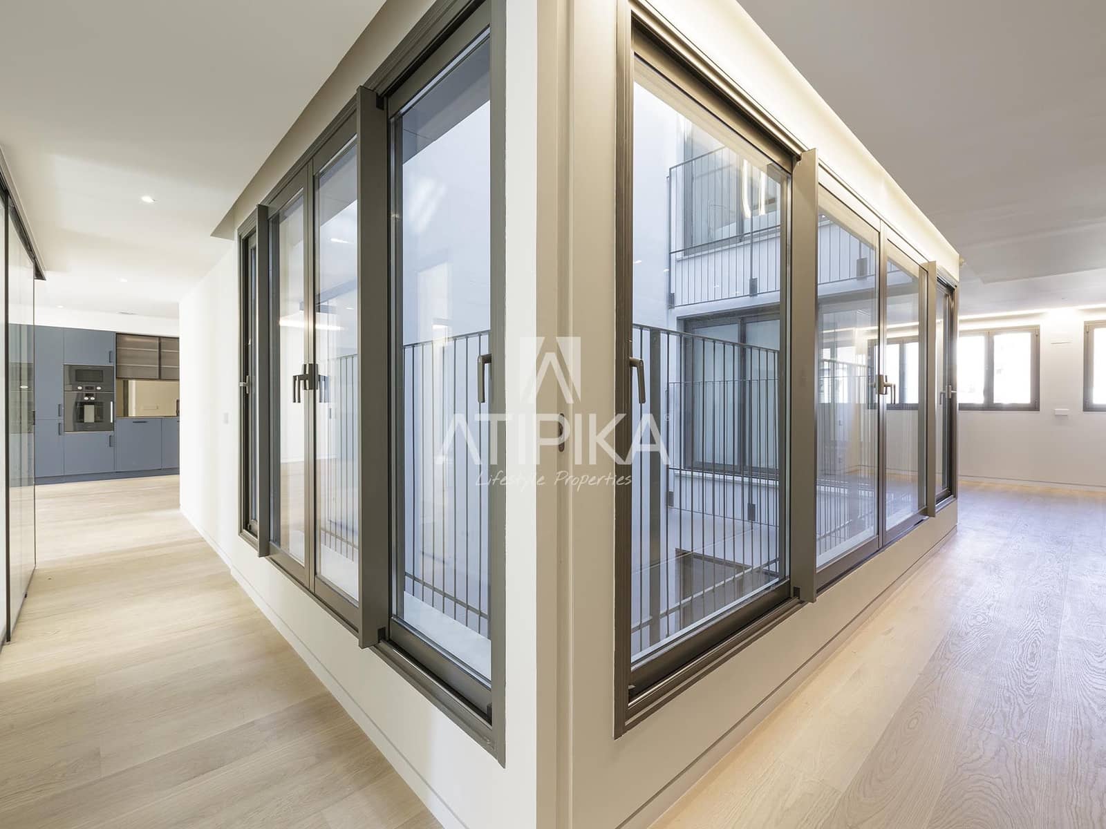 3 bedroom Apartment for sale in Barcelona city with pool - € 2,520,000 (Ref: 9216969)