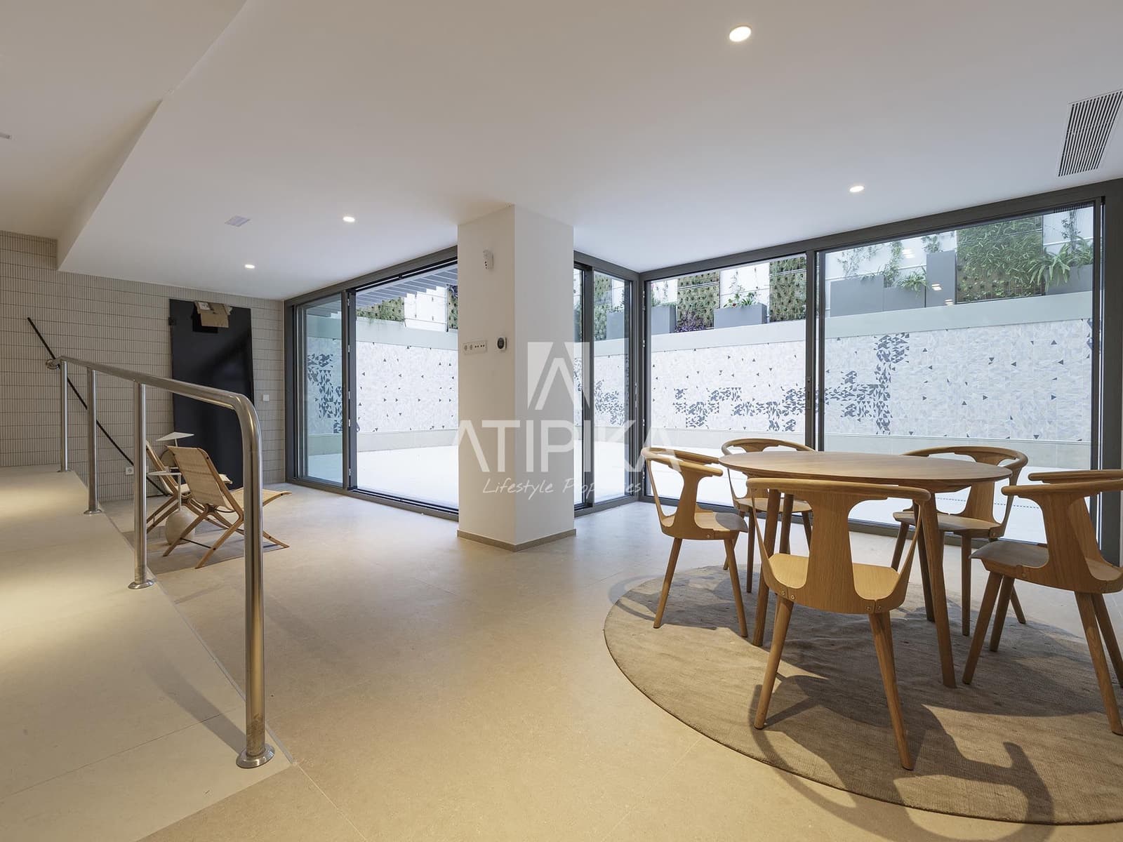 3 bedroom Apartment for sale in Barcelona city with pool - € 2,520,000 (Ref: 9216969)