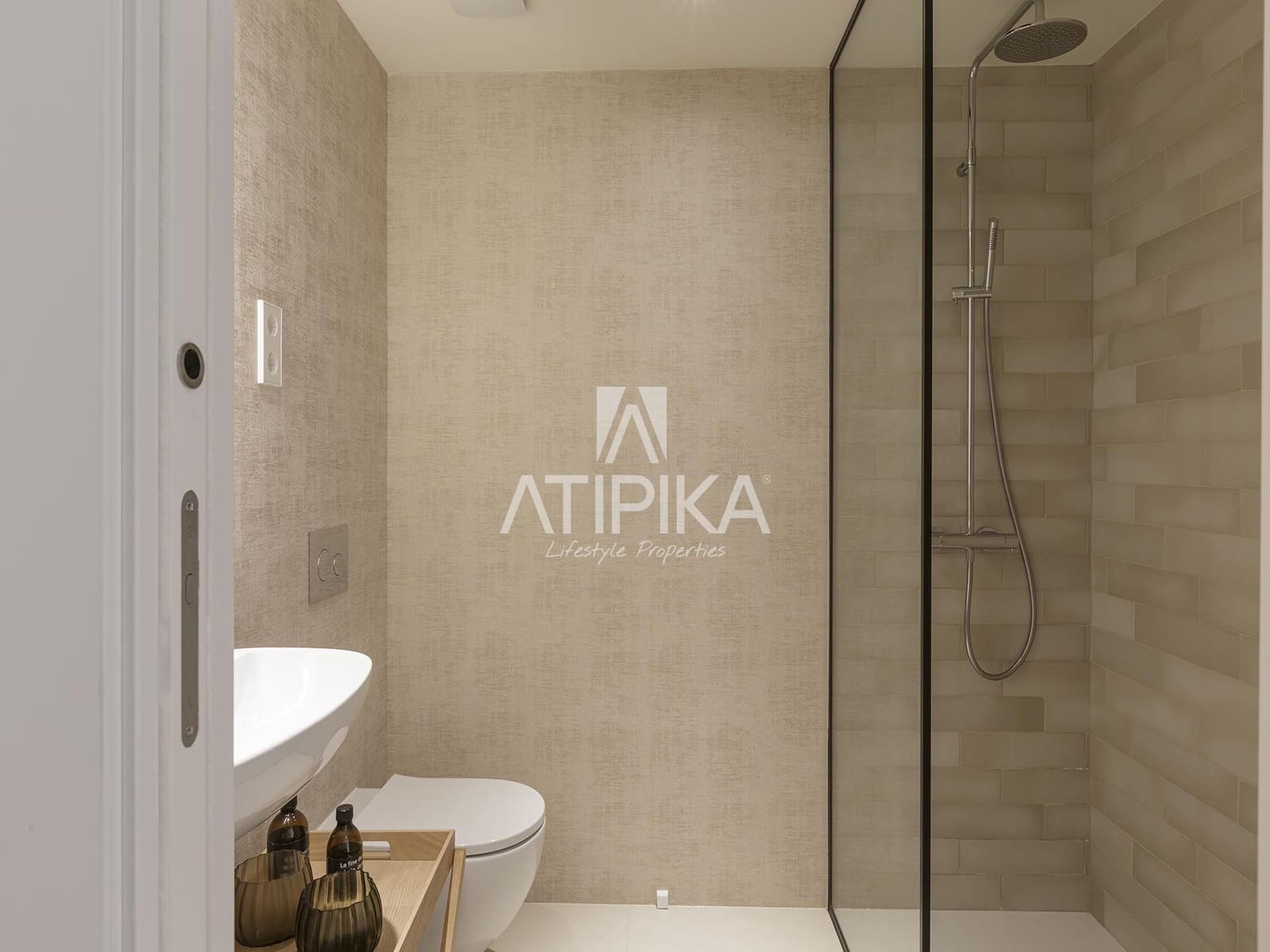 Apartamento de 3 habitaciones en Barcelona ciudad en venta con piscina - 2.600.000 € (Ref: 9216970)