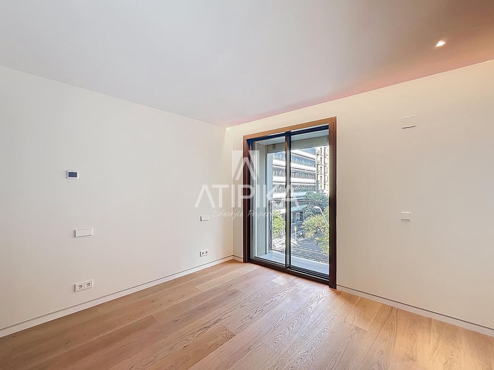 1 bedroom Apartment for sale in Barcelona city with pool - € 1,300,000 (Ref: 9216971)