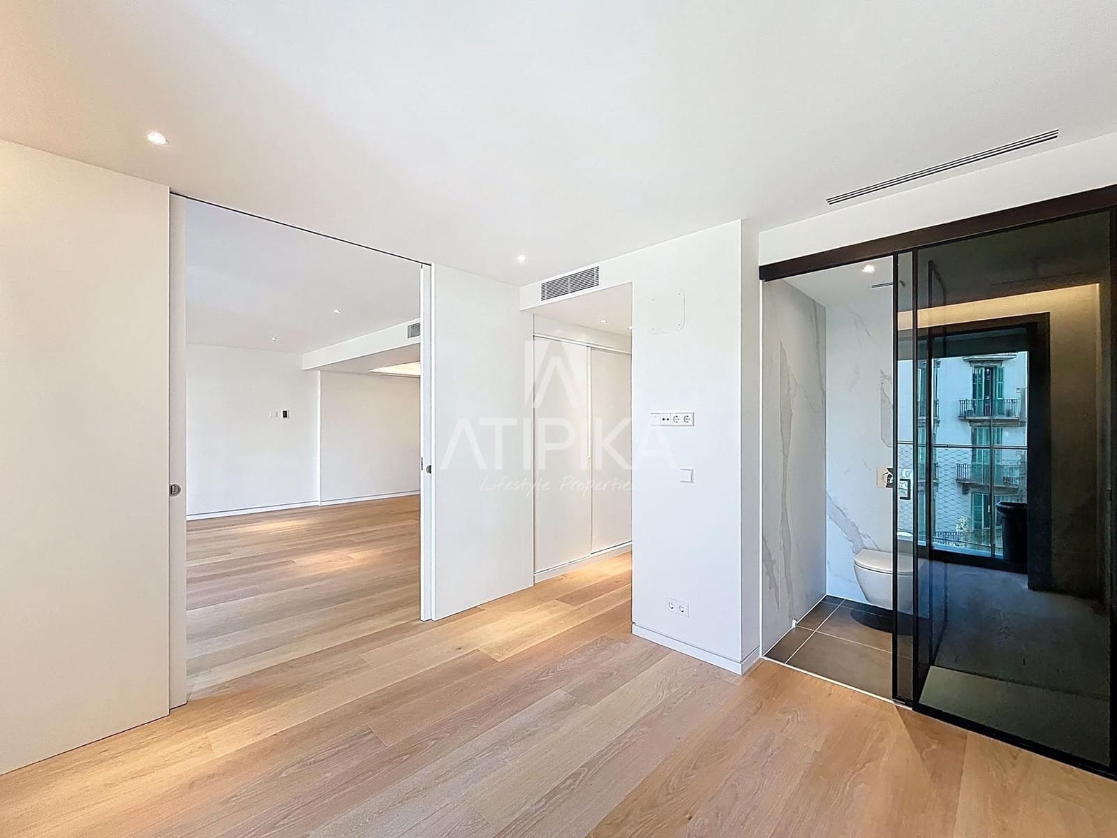 1 bedroom Apartment for sale in Barcelona city with pool - € 1,300,000 (Ref: 9216971)