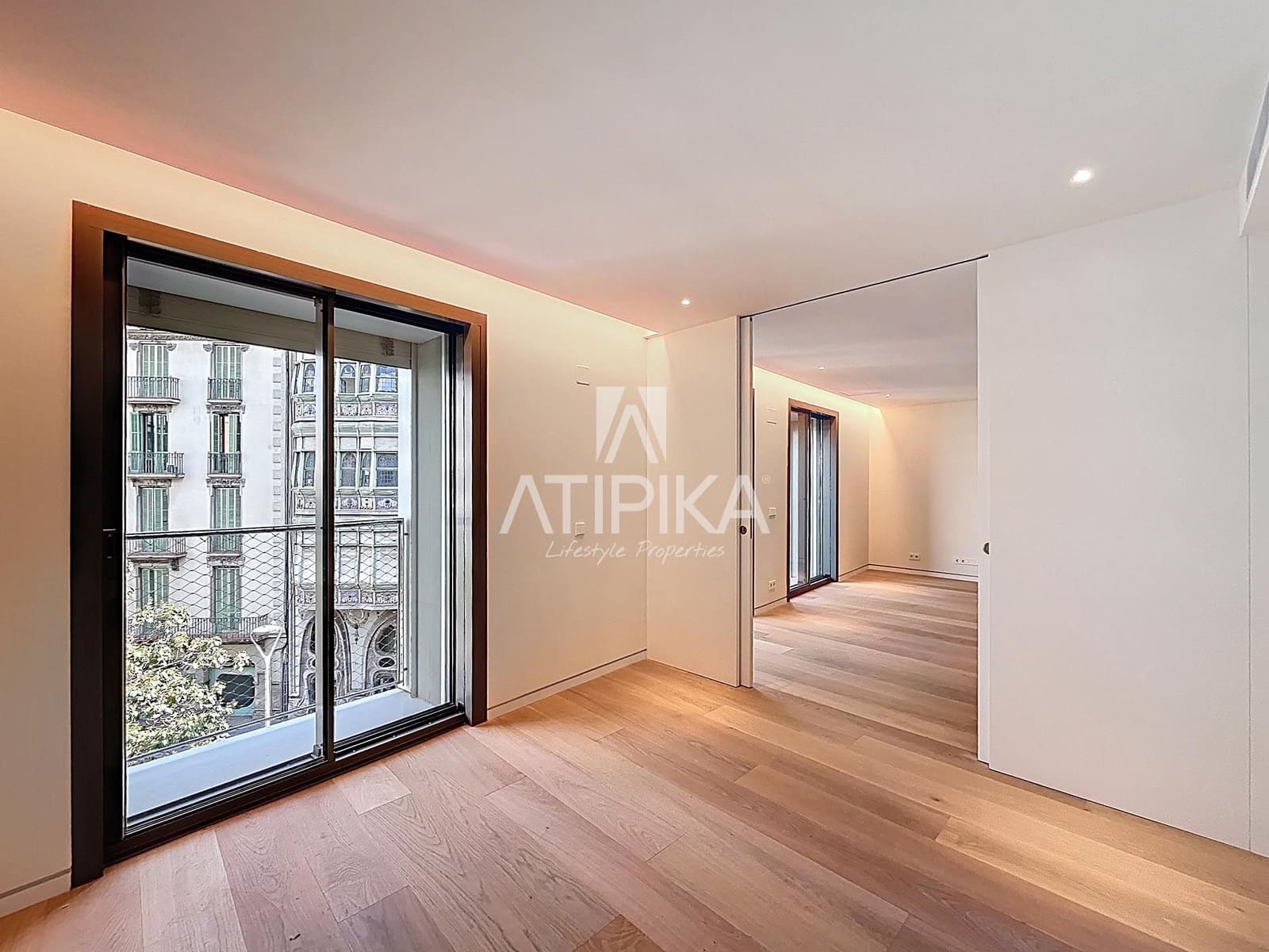 1 bedroom Apartment for sale in Barcelona city with pool - € 1,300,000 (Ref: 9216971)