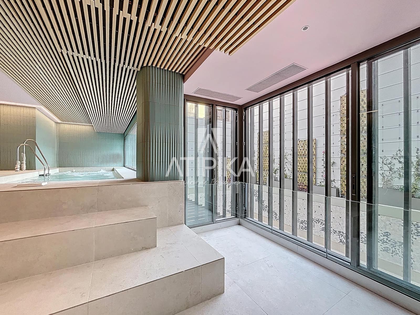 1 bedroom Apartment for sale in Barcelona city with pool - € 1,300,000 (Ref: 9216971)