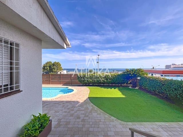 7 sypialnia Willa na sprzedaż w Sant Andreu de Llavaneres z basenem - 870 000 € (Ref: 9216972)