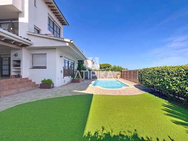 7 sypialnia Willa na sprzedaż w Sant Andreu de Llavaneres z basenem - 870 000 € (Ref: 9216972)