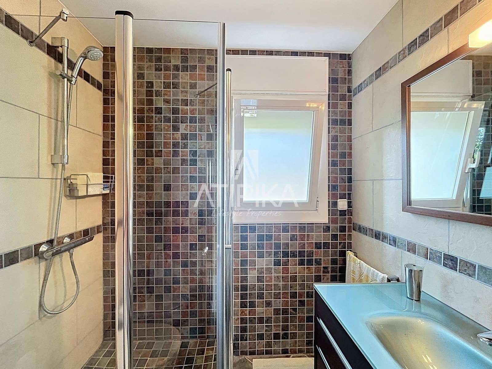 7 soverom Villa til salgs i Sant Andreu de Llavaneres med svømmebasseng - € 870 000 (Ref: 9216972)