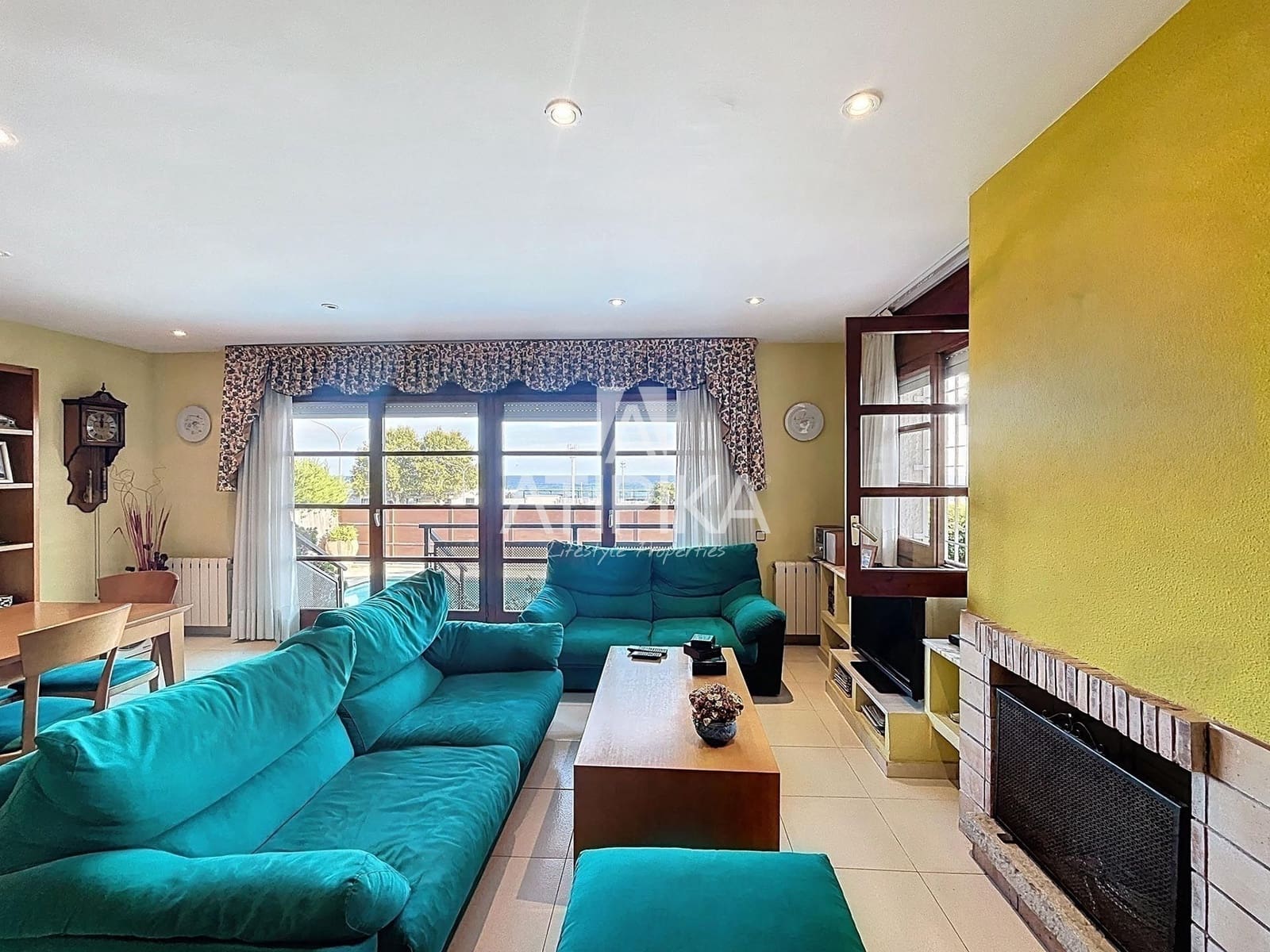 7 soverom Villa til salgs i Sant Andreu de Llavaneres med svømmebasseng - € 870 000 (Ref: 9216972)