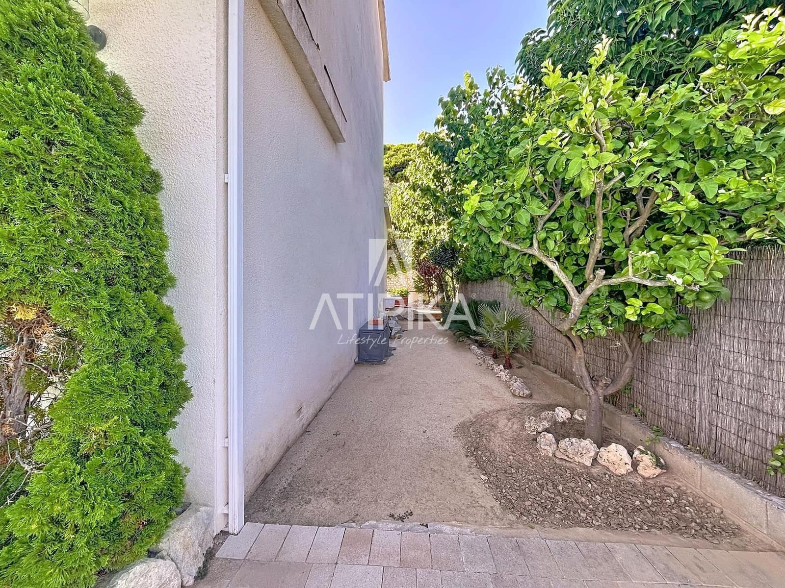 7 soverom Villa til salgs i Sant Andreu de Llavaneres med svømmebasseng - € 870 000 (Ref: 9216972)