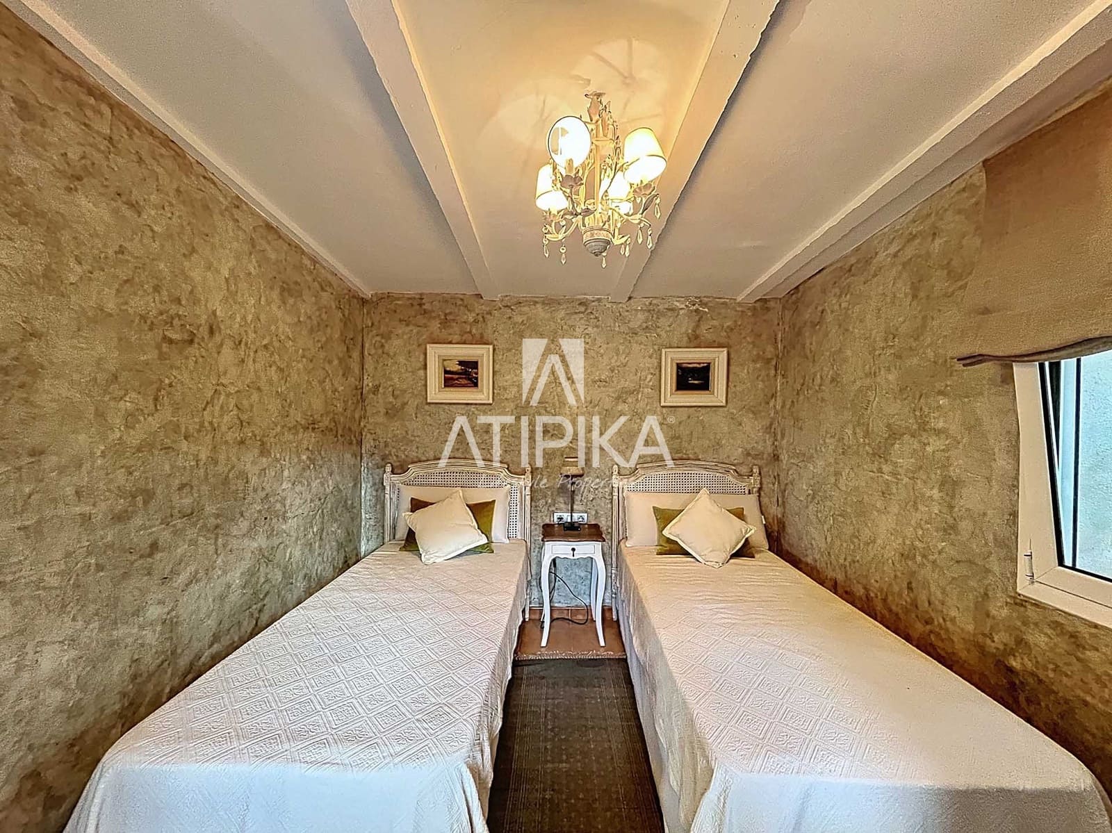 4 bedroom Villa for sale in Dosrius with pool - € 690,000 (Ref: 9235942)