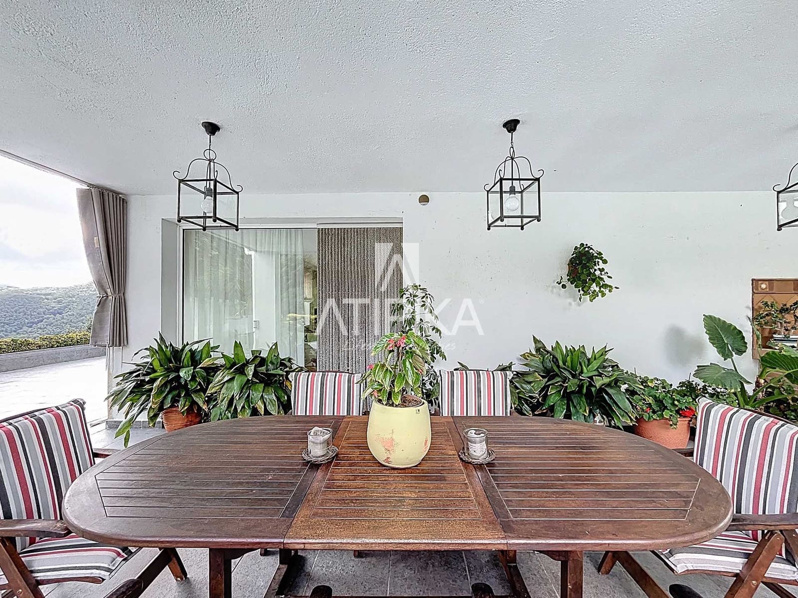 4 bedroom Villa for sale in Dosrius with pool - € 690,000 (Ref: 9235942)