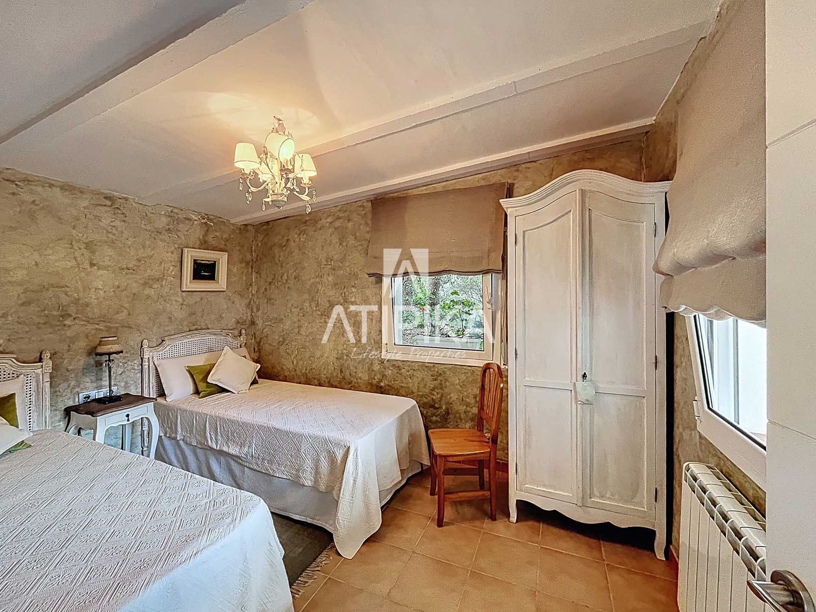 4 bedroom Villa for sale in Dosrius with pool - € 690,000 (Ref: 9235942)