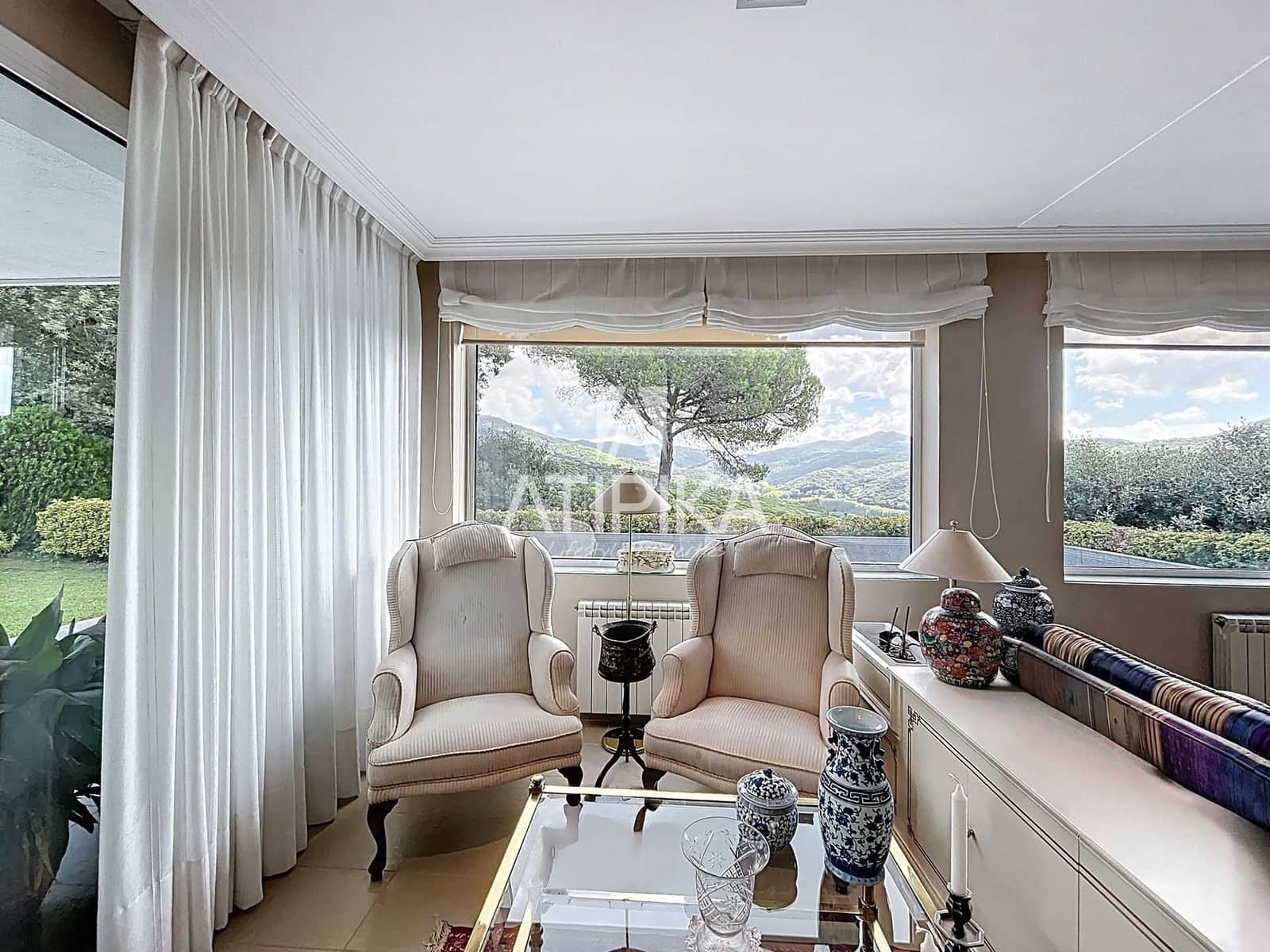 4 bedroom Villa for sale in Dosrius with pool - € 690,000 (Ref: 9235942)