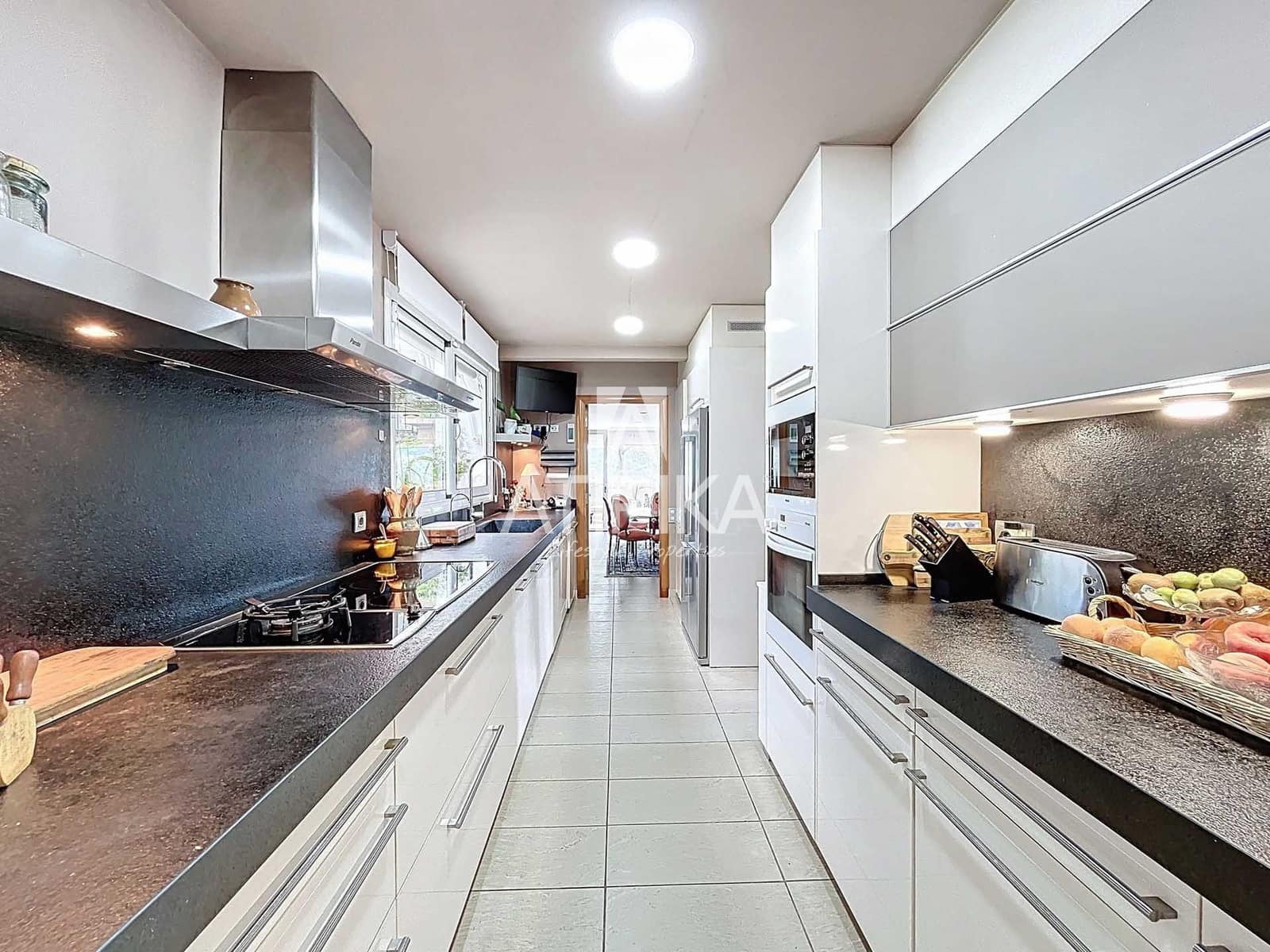 4 bedroom Villa for sale in Dosrius with pool - € 690,000 (Ref: 9235942)