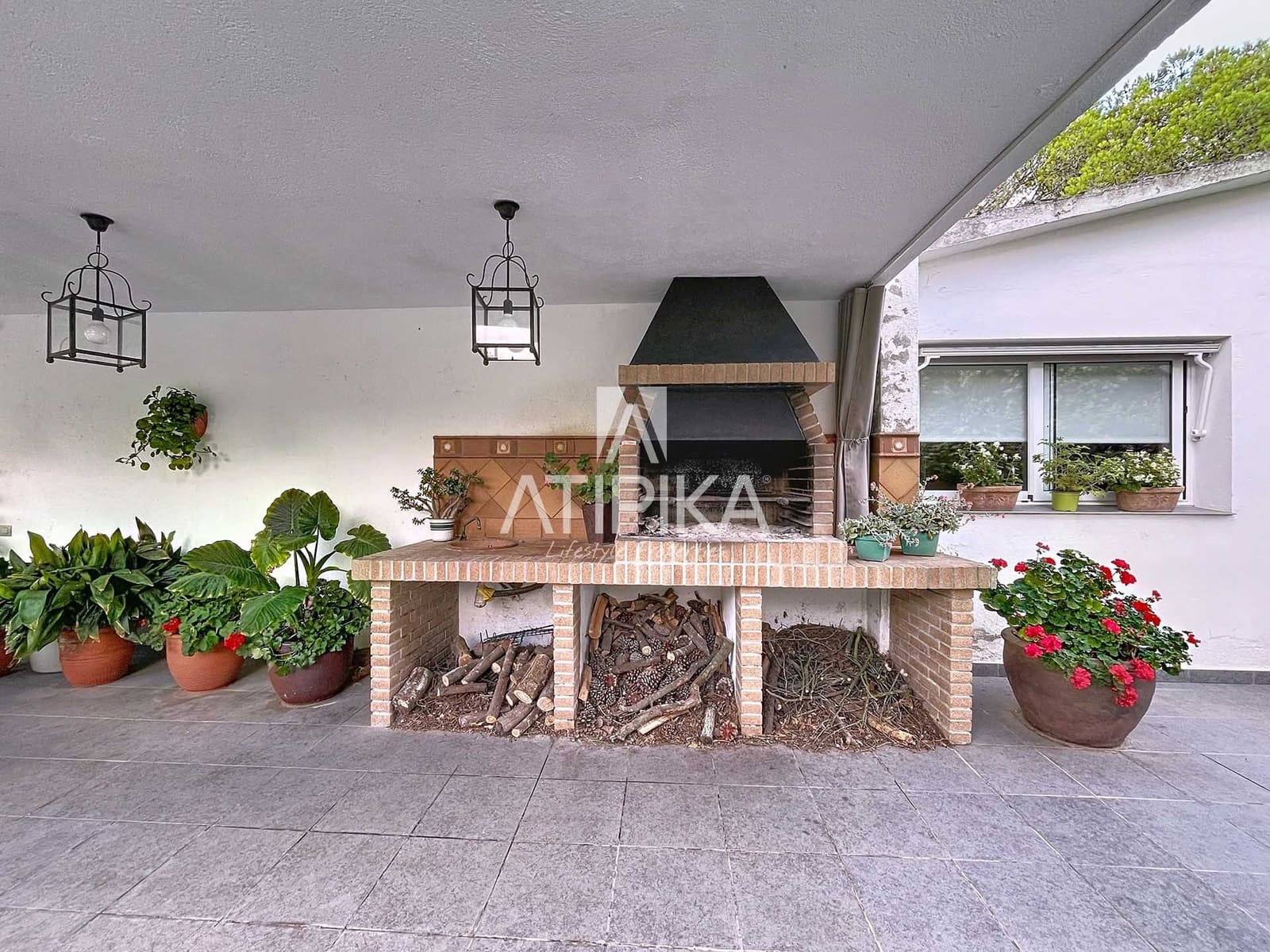 4 bedroom Villa for sale in Dosrius with pool - € 690,000 (Ref: 9235942)