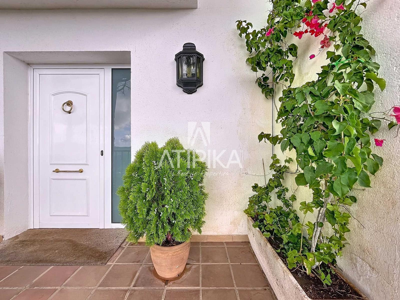 4 bedroom Villa for sale in Dosrius with pool - € 690,000 (Ref: 9235942)