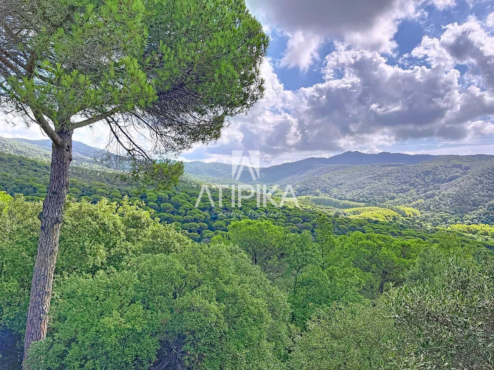 4 bedroom Villa for sale in Dosrius with pool - € 690,000 (Ref: 9235942)