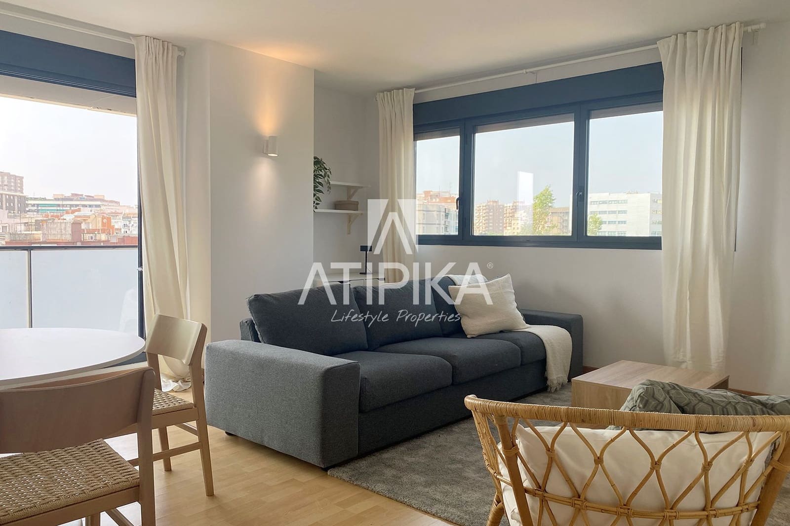 3 soveværelse Lejlighed til salg i L'Hospitalet de Llobregat - € 489.000 (Ref: 9242611)