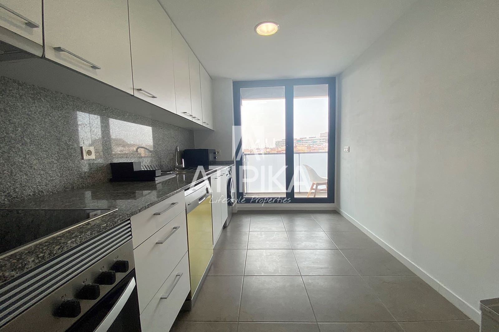 3 soveværelse Lejlighed til salg i L'Hospitalet de Llobregat - € 489.000 (Ref: 9242611)