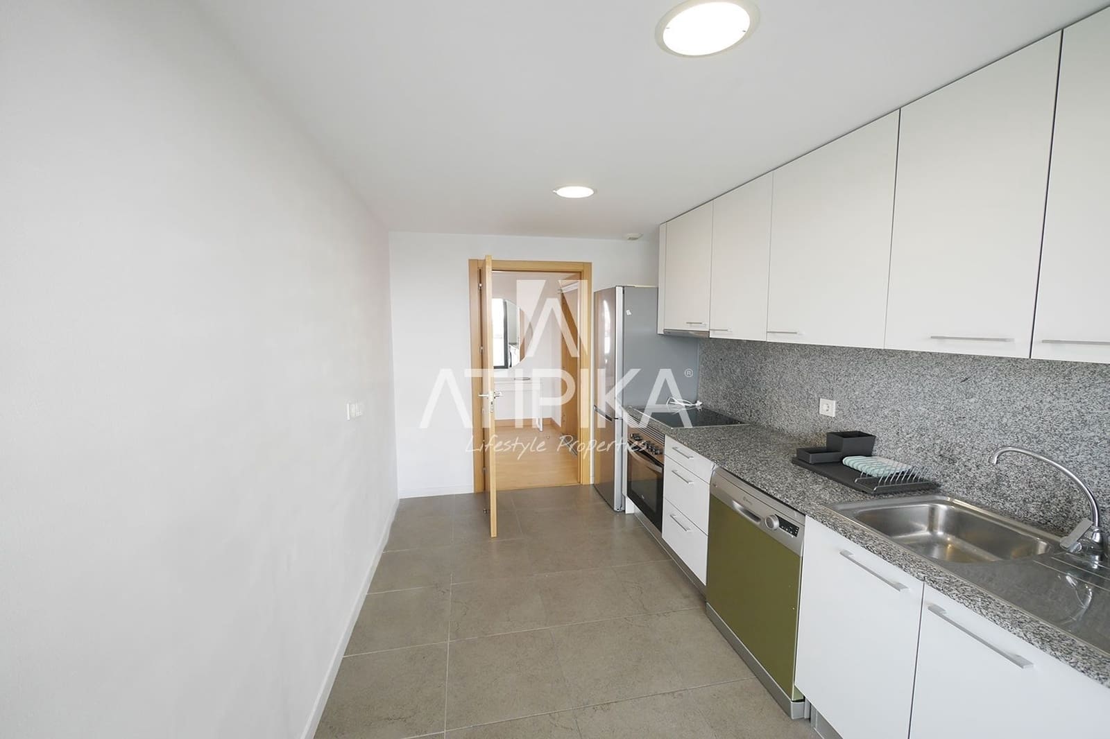 3 soveværelse Lejlighed til salg i L'Hospitalet de Llobregat - € 489.000 (Ref: 9242611)