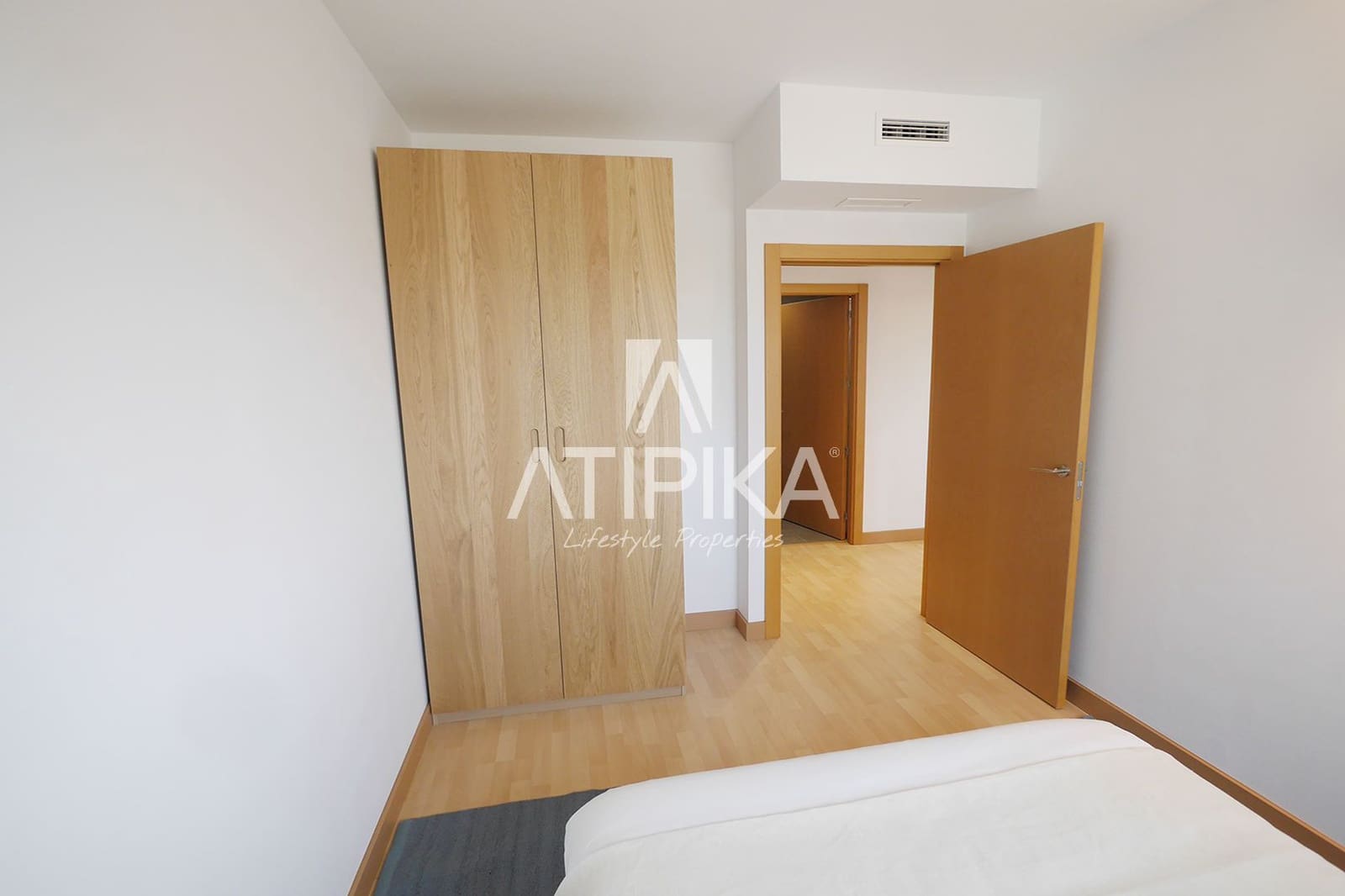 3 soveværelse Lejlighed til salg i L'Hospitalet de Llobregat - € 489.000 (Ref: 9242611)