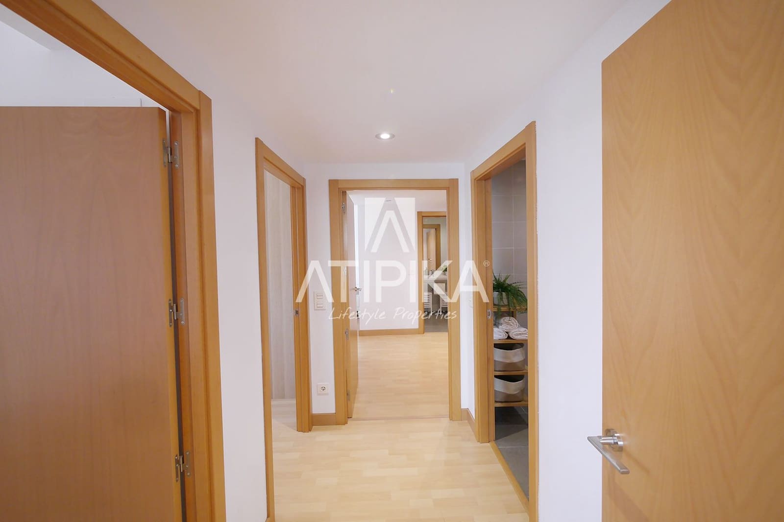 3 soveværelse Lejlighed til salg i L'Hospitalet de Llobregat - € 489.000 (Ref: 9242611)