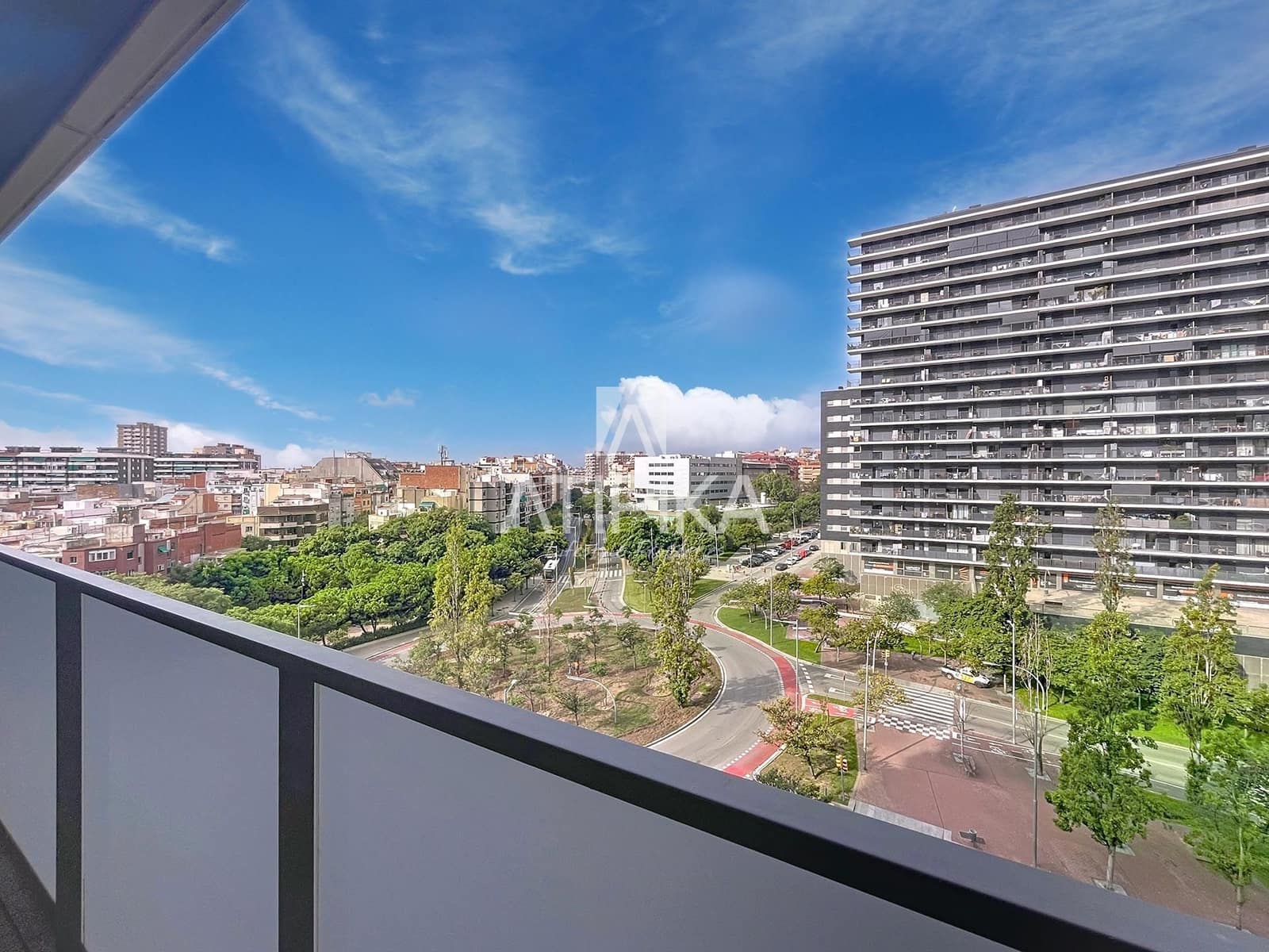 3 soveværelse Lejlighed til salg i L'Hospitalet de Llobregat - € 489.000 (Ref: 9242611)