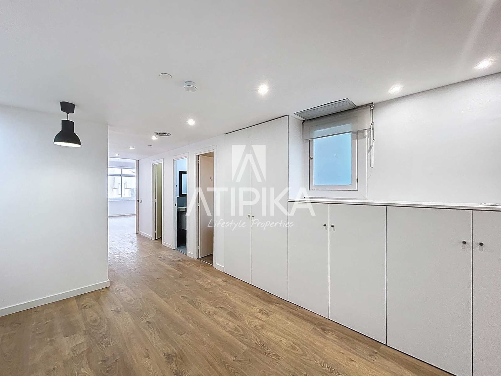 4 bedroom Office for rent in Barcelona city - € 4,650 (Ref: 9263952)