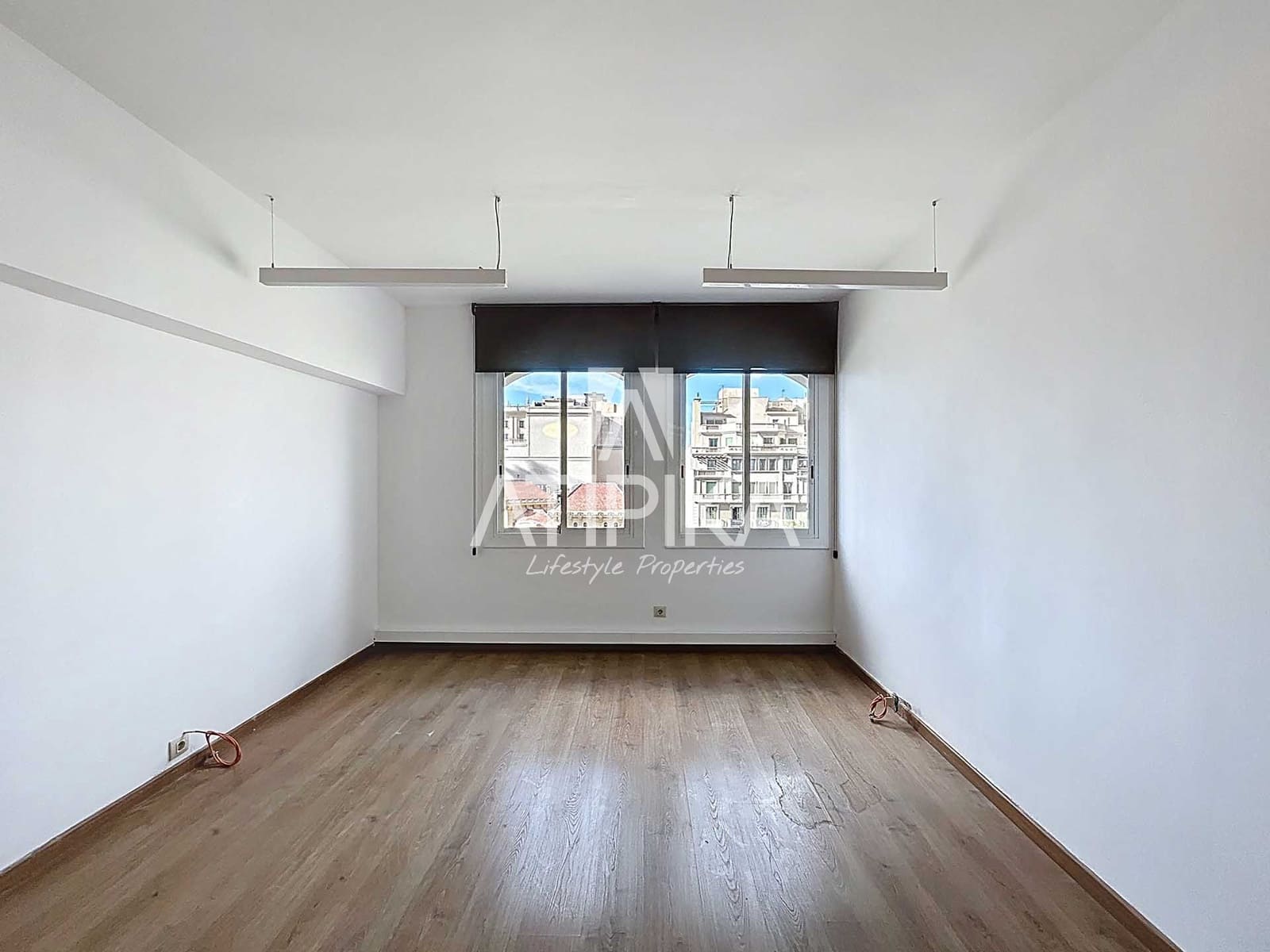 4 bedroom Office for rent in Barcelona city - € 4,650 (Ref: 9263952)