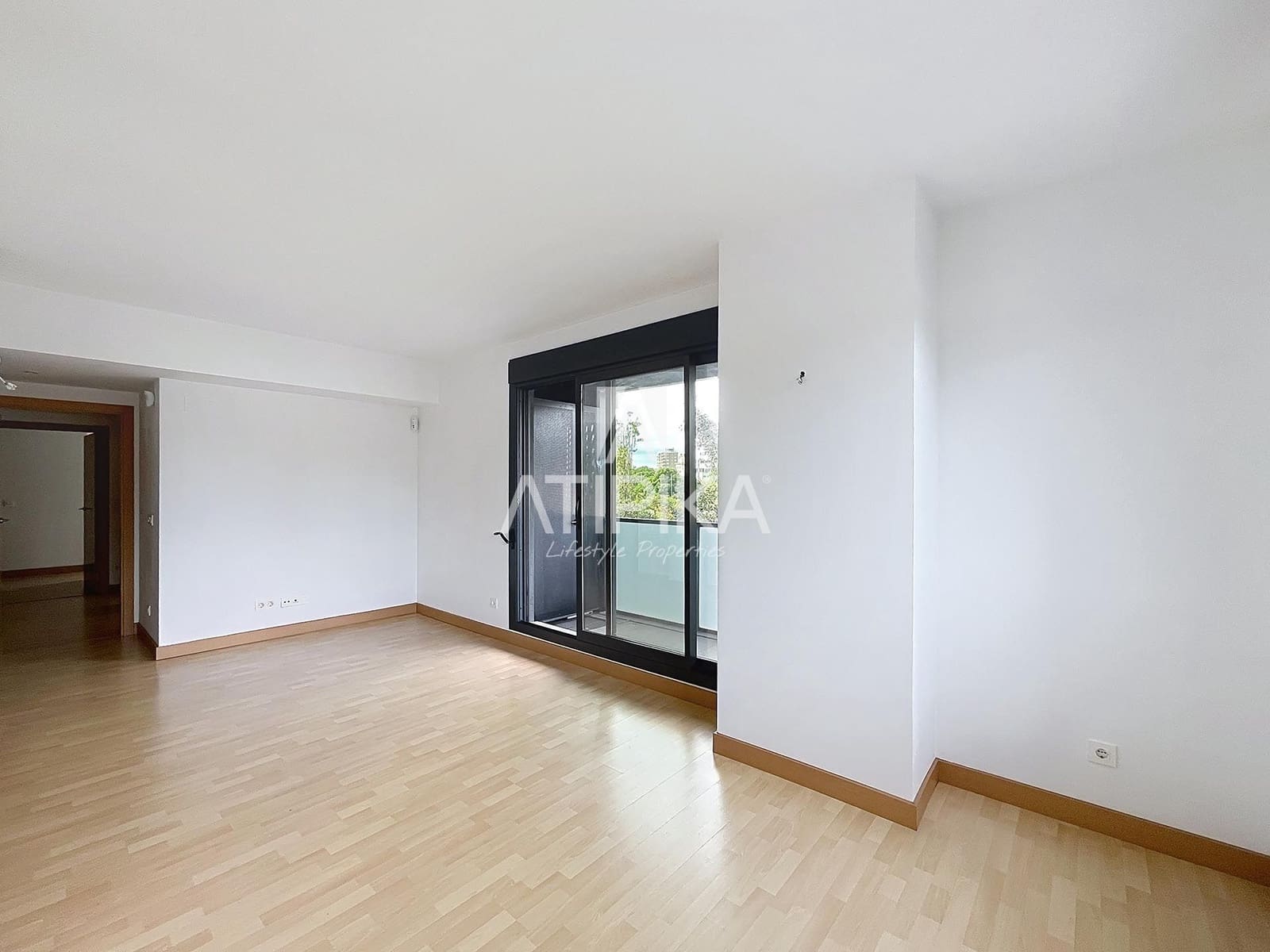 3 slaapkamer Appartement te koop in L'Hospitalet de Llobregat - € 469.000 (Ref: 9272020)