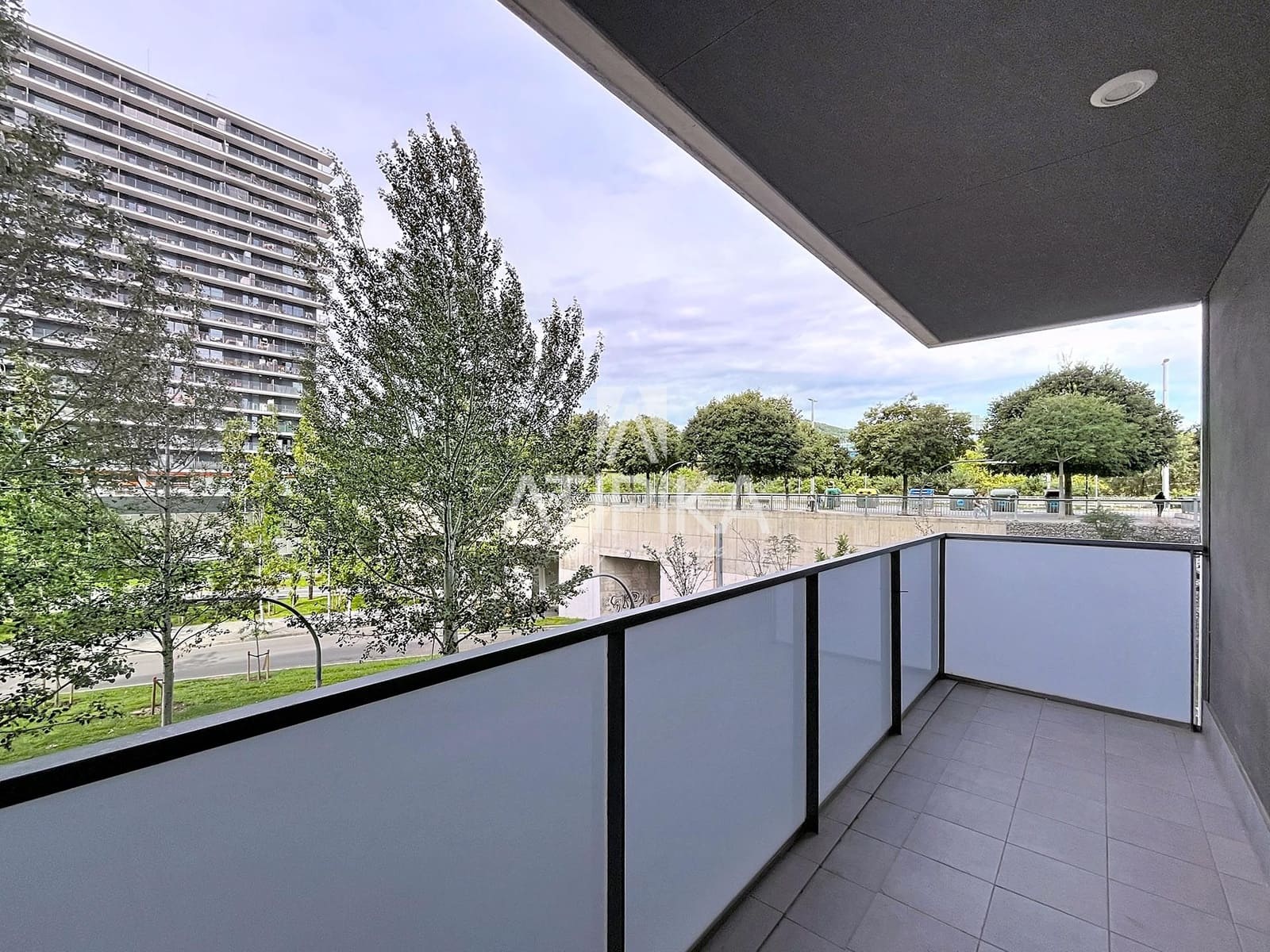 3 slaapkamer Appartement te koop in L'Hospitalet de Llobregat - € 469.000 (Ref: 9272020)