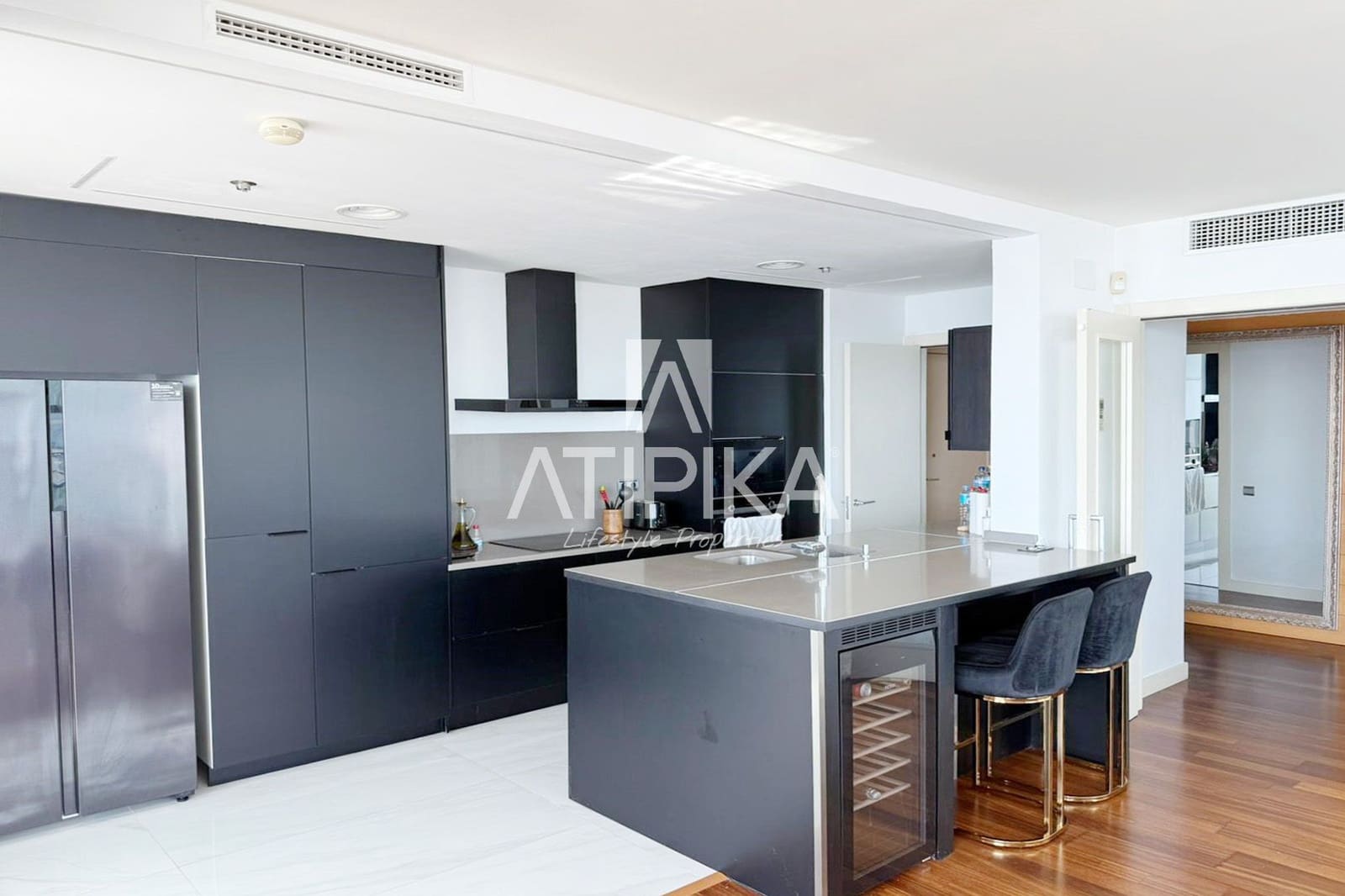 3 bedroom Apartment for sale in Barcelona city with pool - € 1,850,000 (Ref: 9294123)
