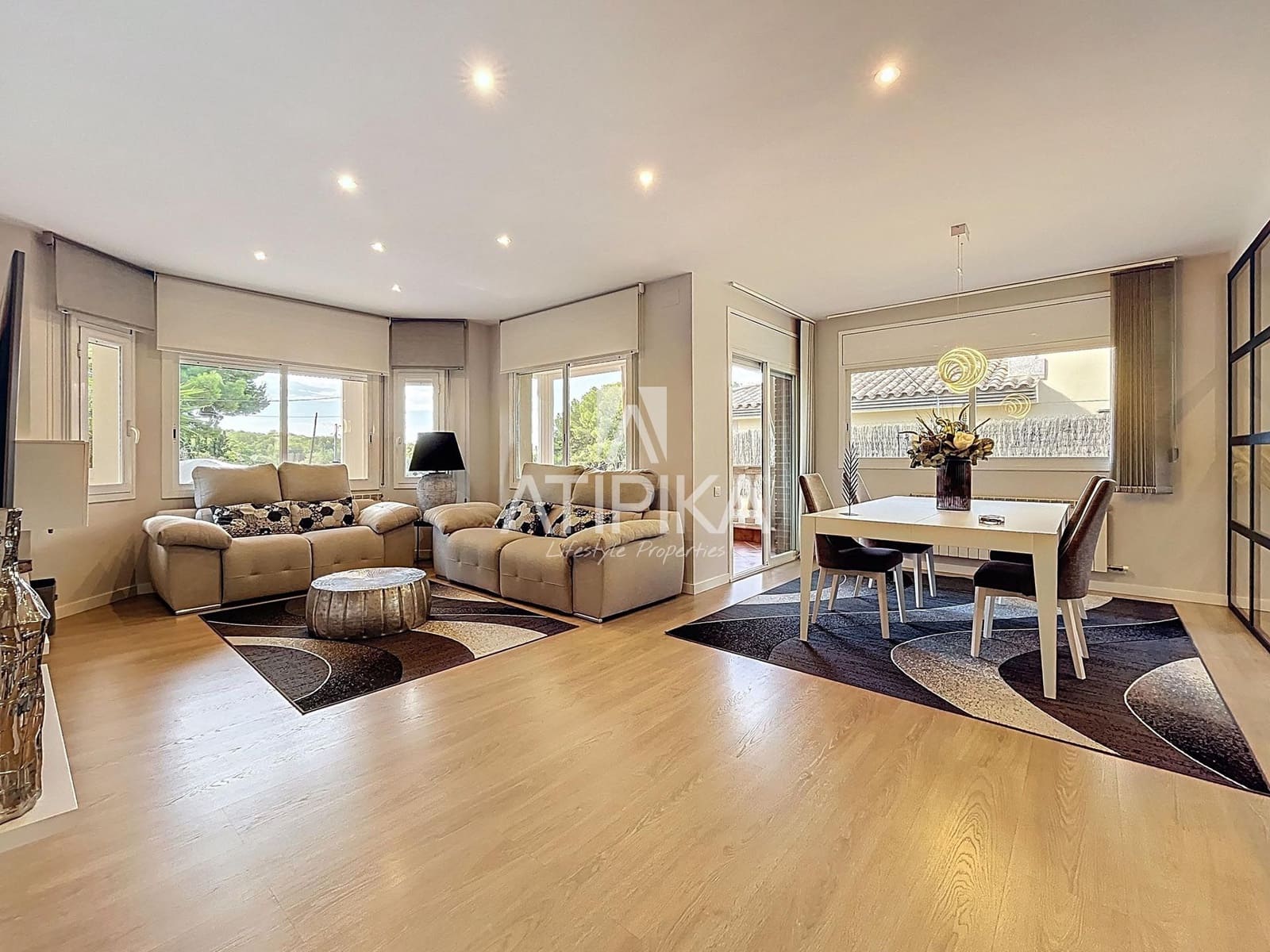 4 soverom Villa til salgs i Sant Pere de Ribes med svømmebasseng - € 998 000 (Ref: 9296565)