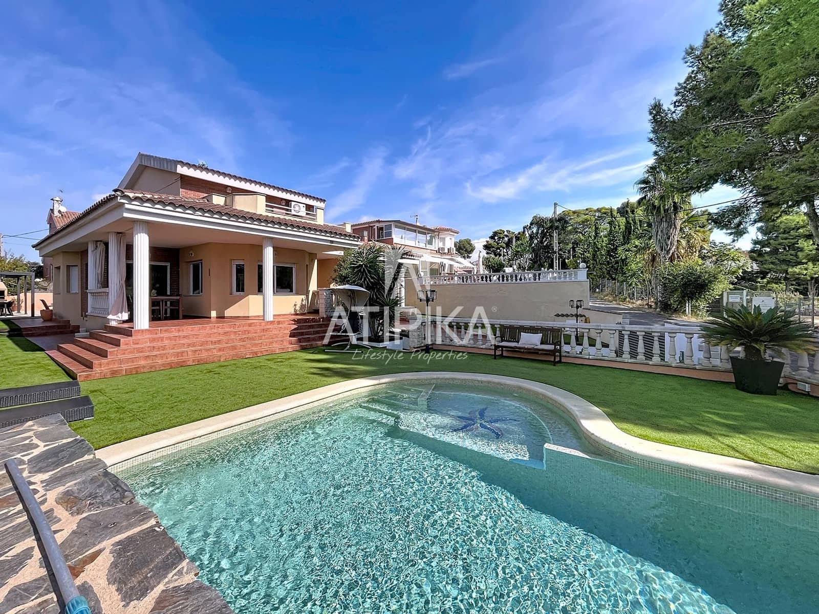 4 soverom Villa til salgs i Sant Pere de Ribes med svømmebasseng - € 998 000 (Ref: 9296565)