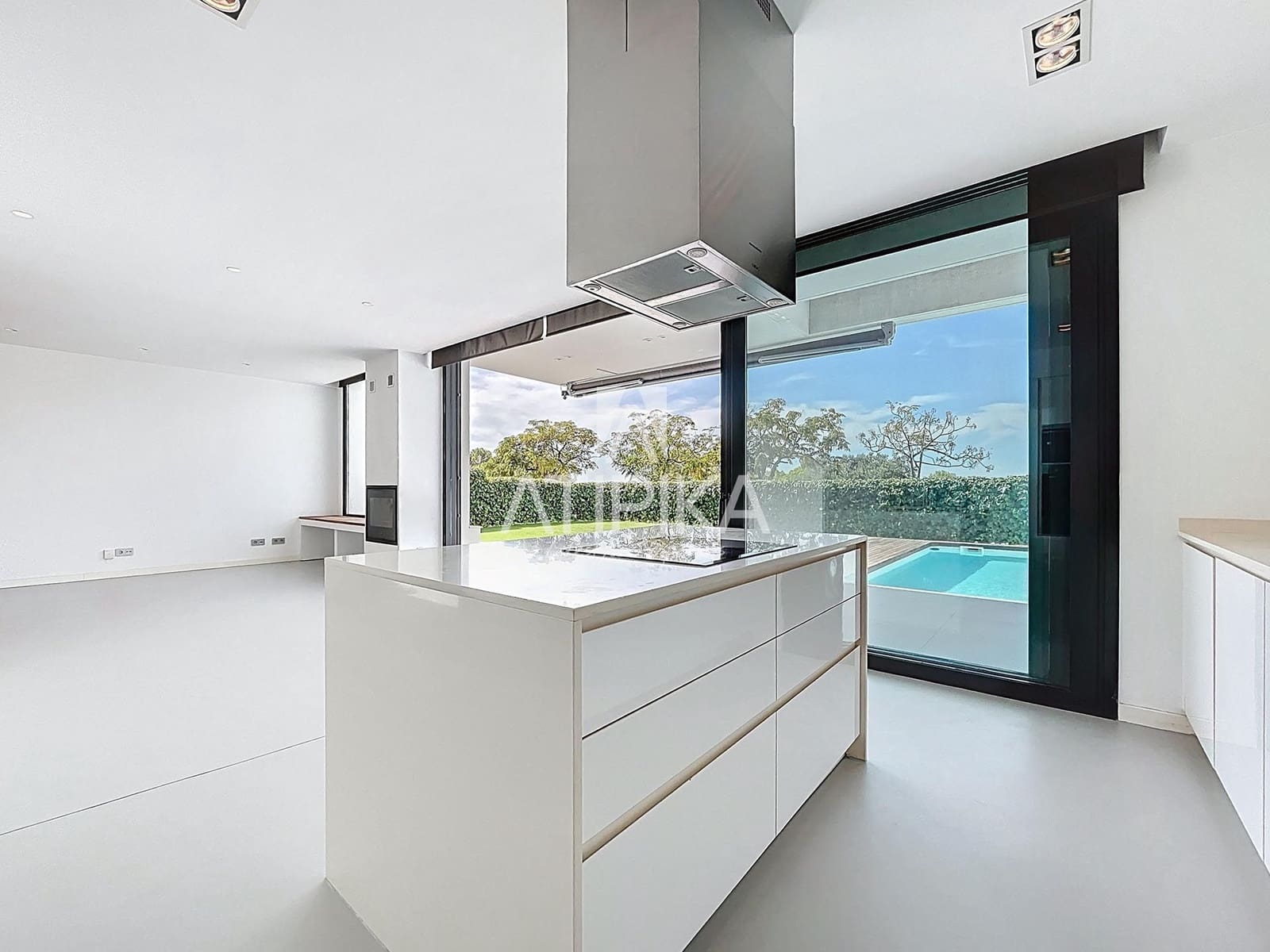 5 soveværelse Villa til salg i Vilanova i la Geltru med swimmingpool - € 1.250.000 (Ref: 9300371)