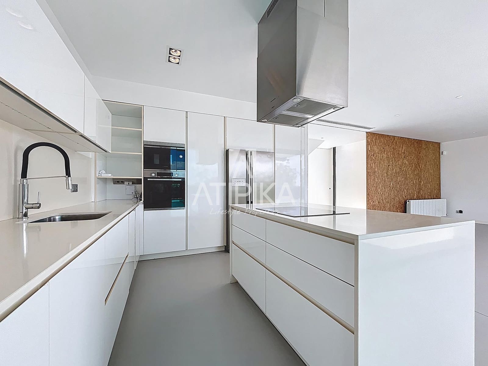 5 soveværelse Villa til salg i Vilanova i la Geltru med swimmingpool - € 1.250.000 (Ref: 9300371)