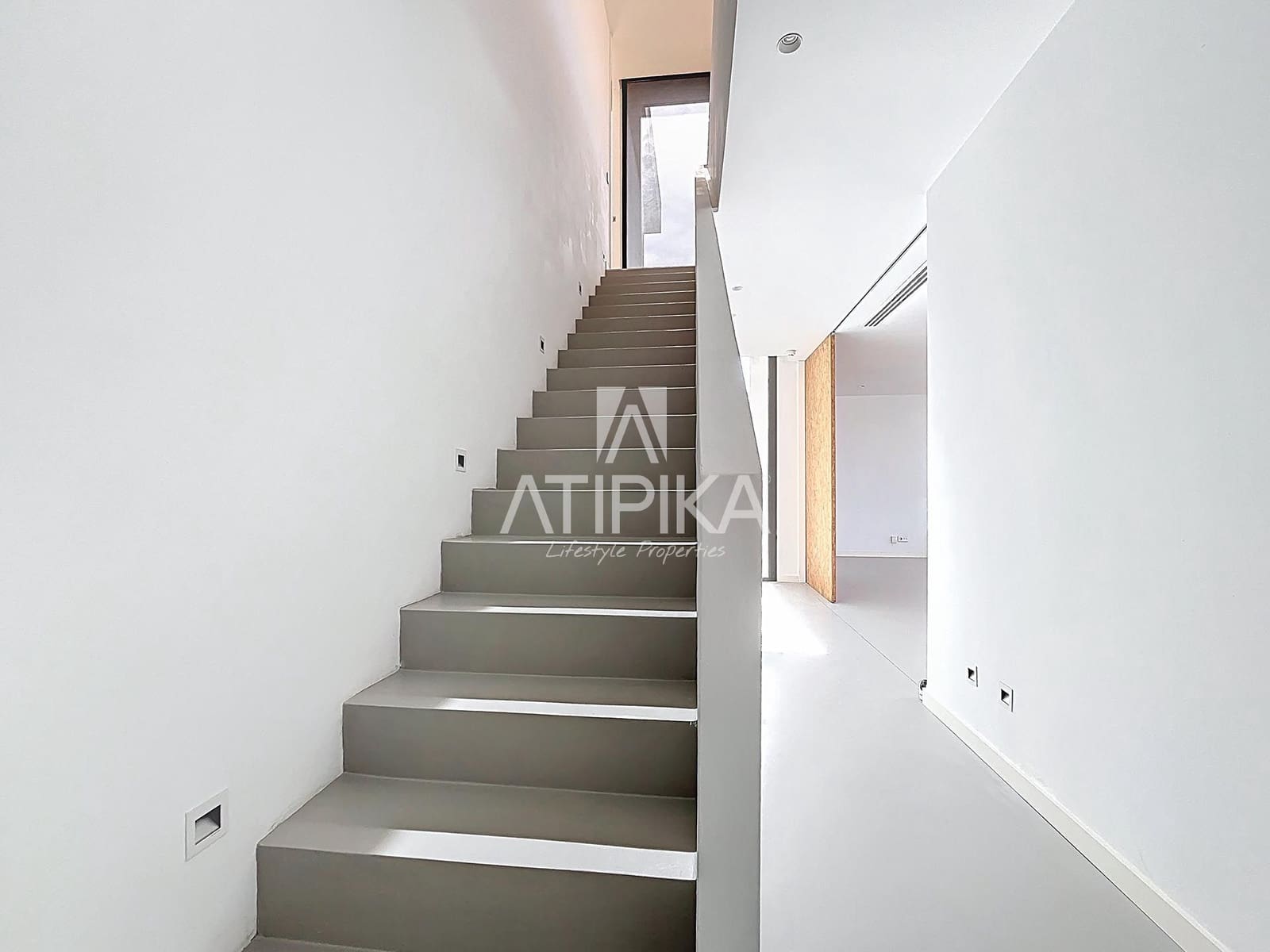 5 soveværelse Villa til salg i Vilanova i la Geltru med swimmingpool - € 1.250.000 (Ref: 9300371)