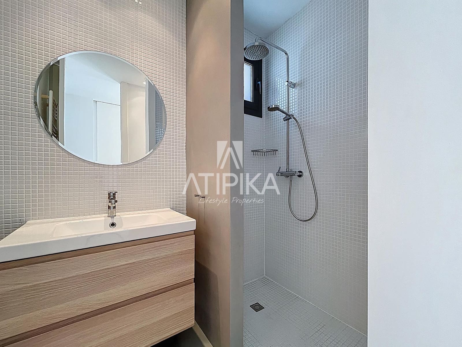 5 soveværelse Villa til salg i Vilanova i la Geltru med swimmingpool - € 1.250.000 (Ref: 9300371)