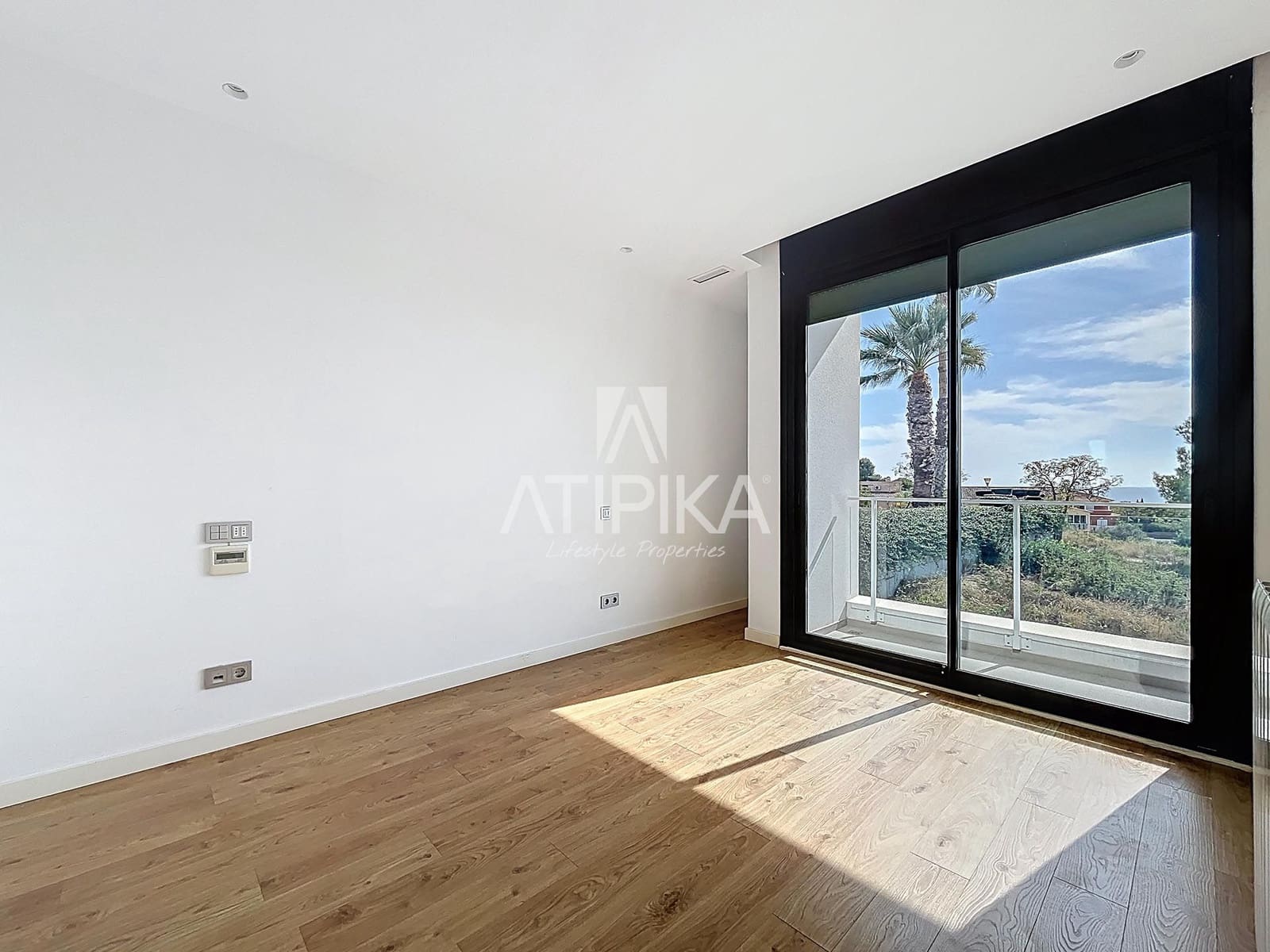 5 soveværelse Villa til salg i Vilanova i la Geltru med swimmingpool - € 1.250.000 (Ref: 9300371)